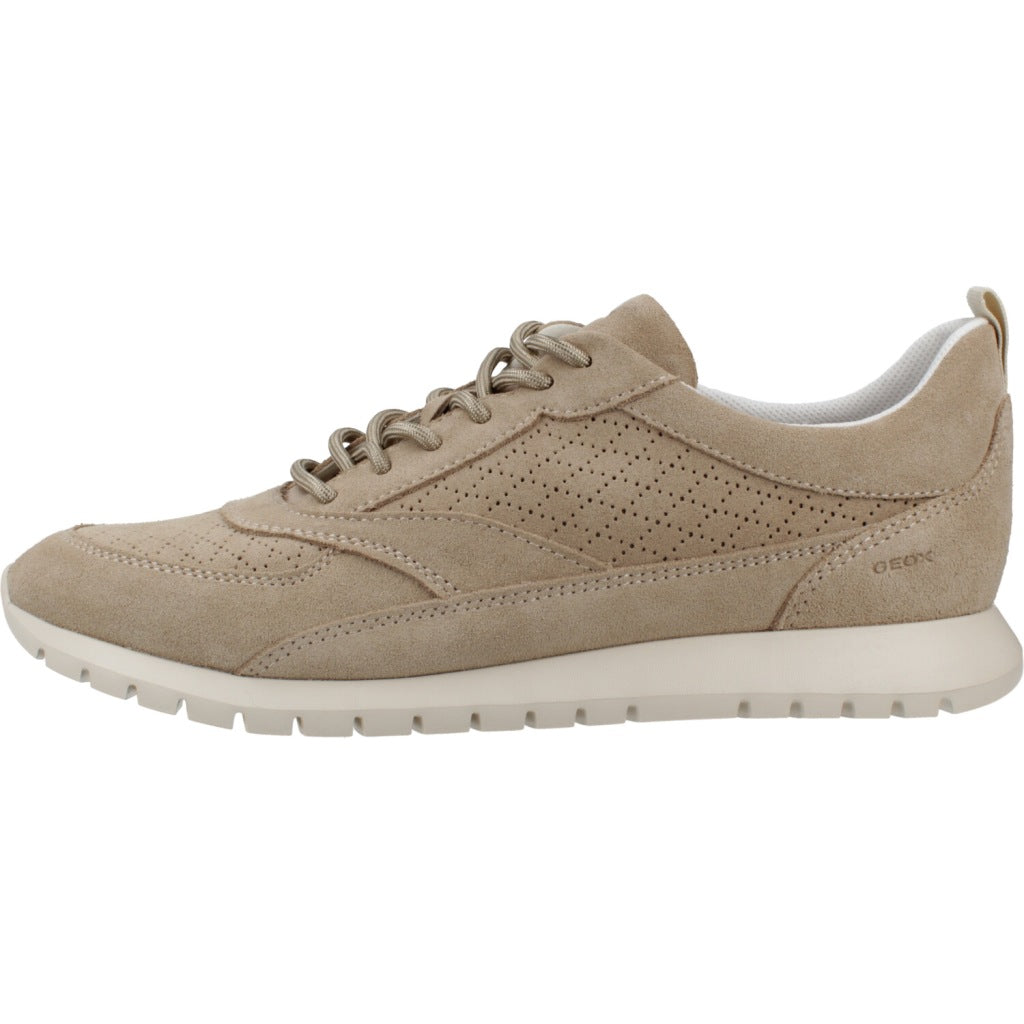 GEOX D SUKIE . en color MARRON CLARO  (2)