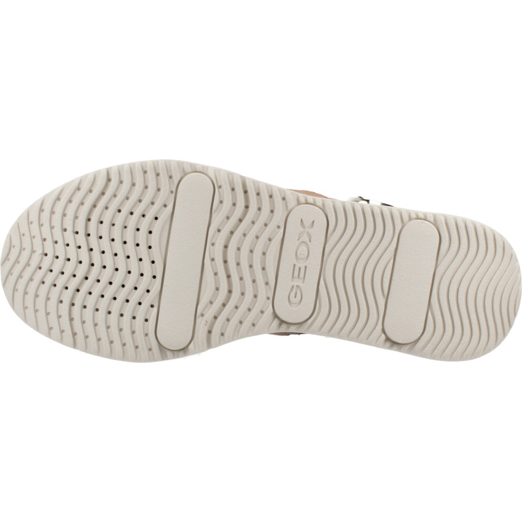 GEOX D GARDENIA en color MARRON  (6)