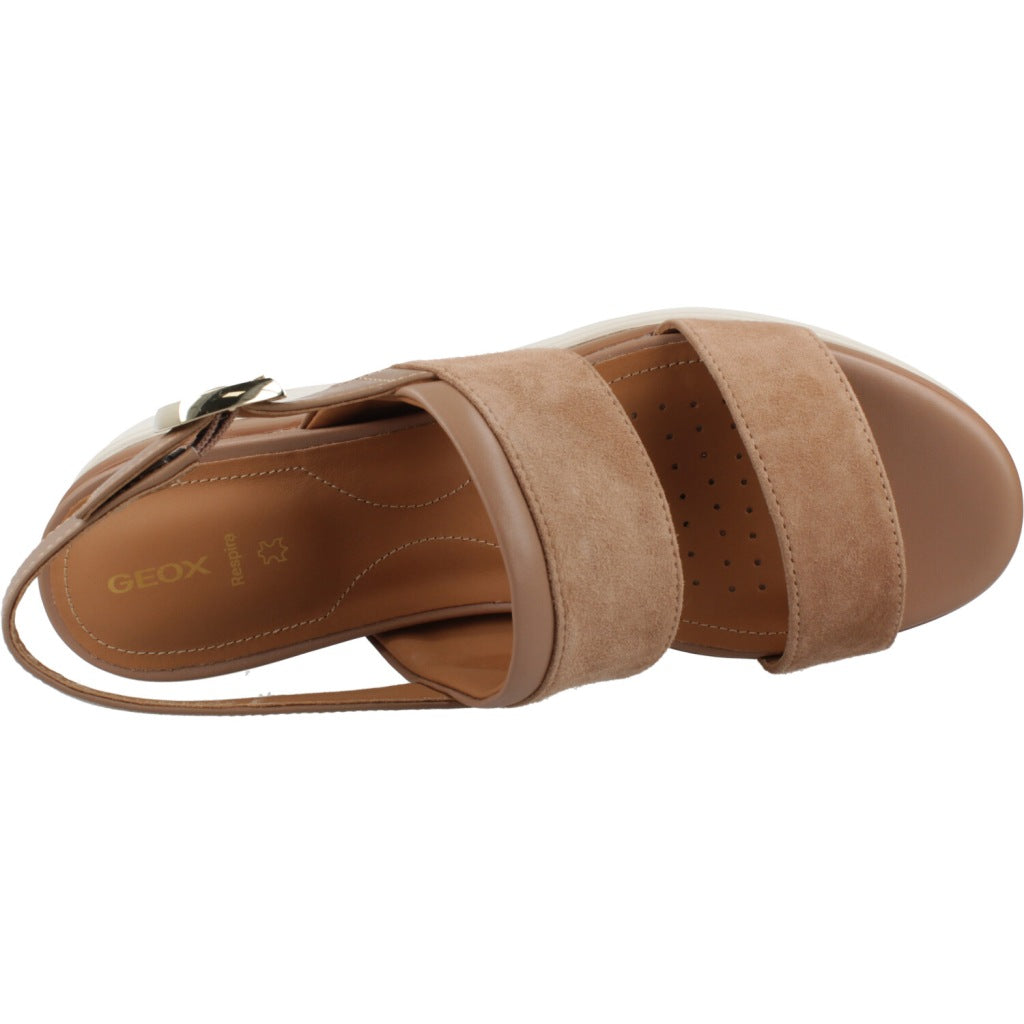 GEOX D GARDENIA en color MARRON  (7)