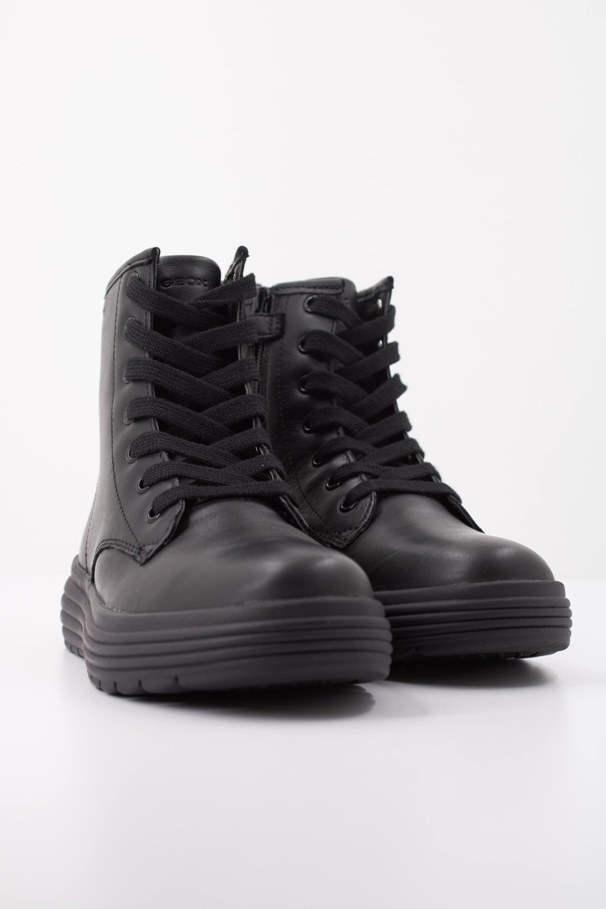 GEOX J PHAOLAE GIRL en color NEGRO  (2)