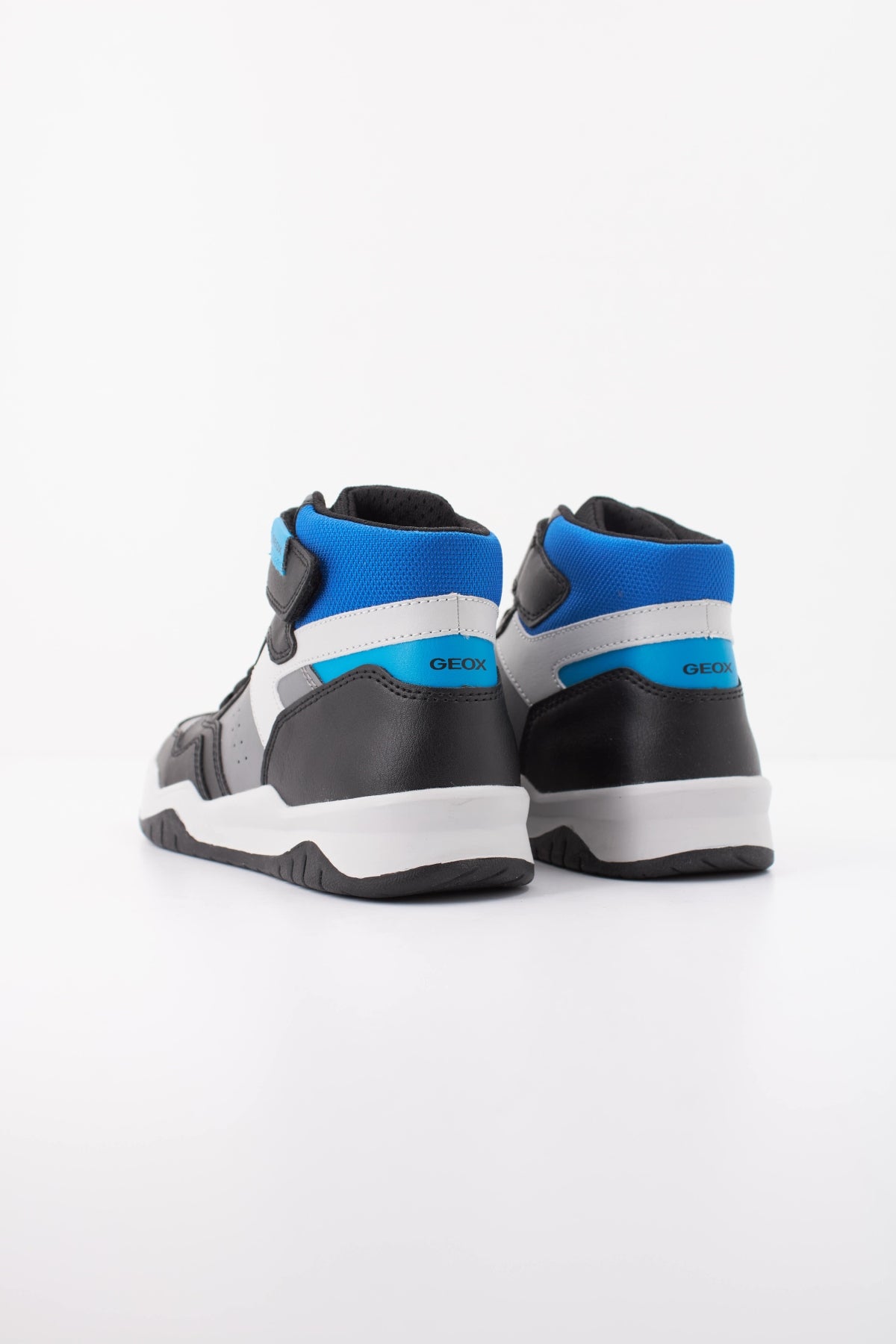 GEOX  J PERTH BOY  en color NEGRO  (4)