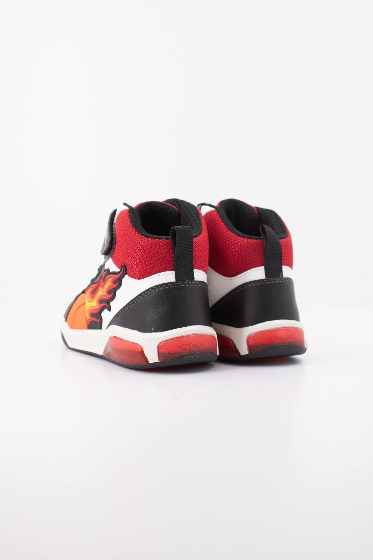 GEOX JCC  en color ROJO  (4)