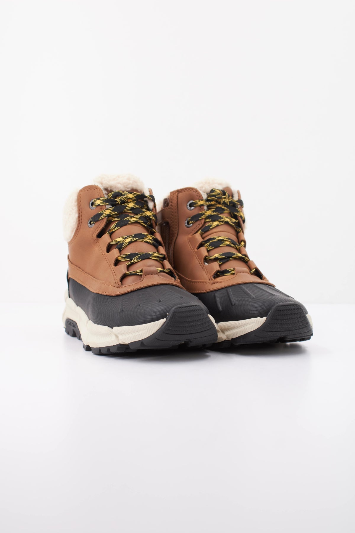 GEOX J FLEXYPER PLUS BOY en color MARRON  (2)