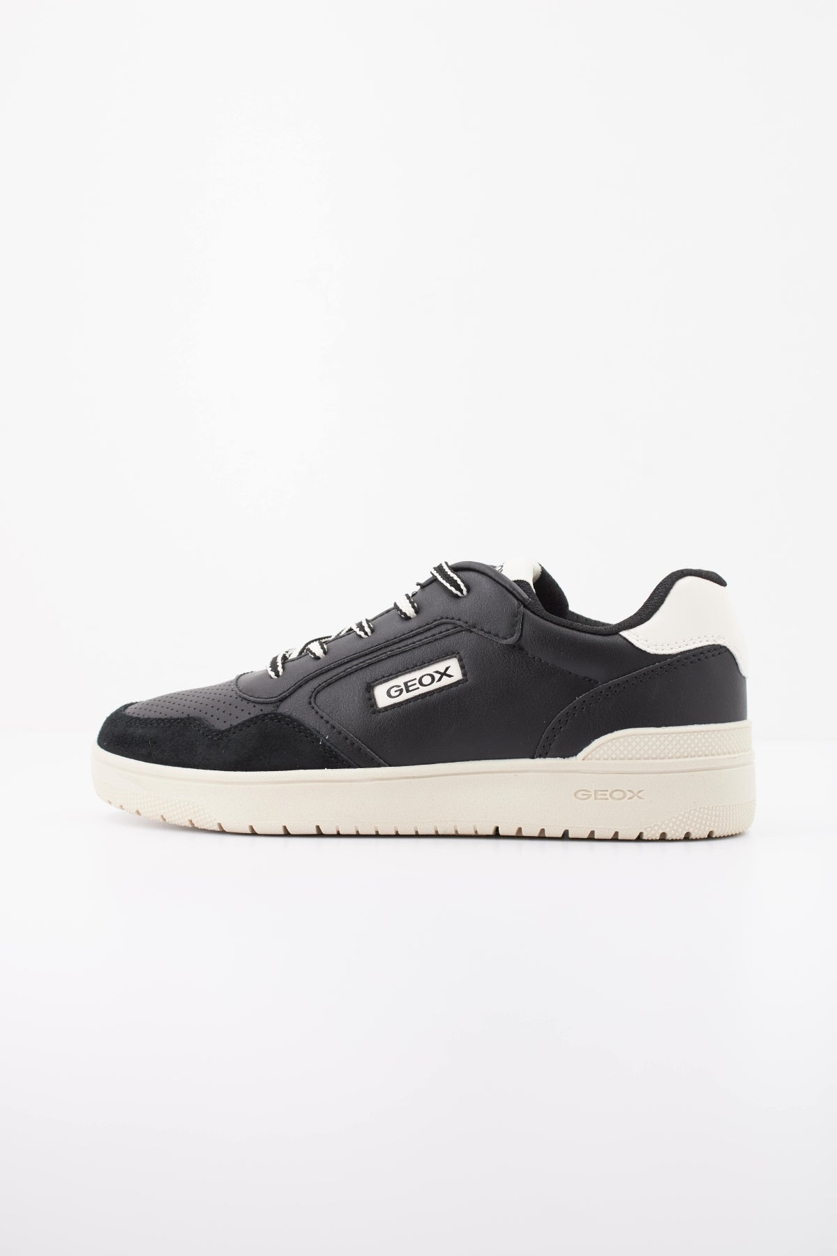 GEOX JLQI  en color NEGRO  (1)