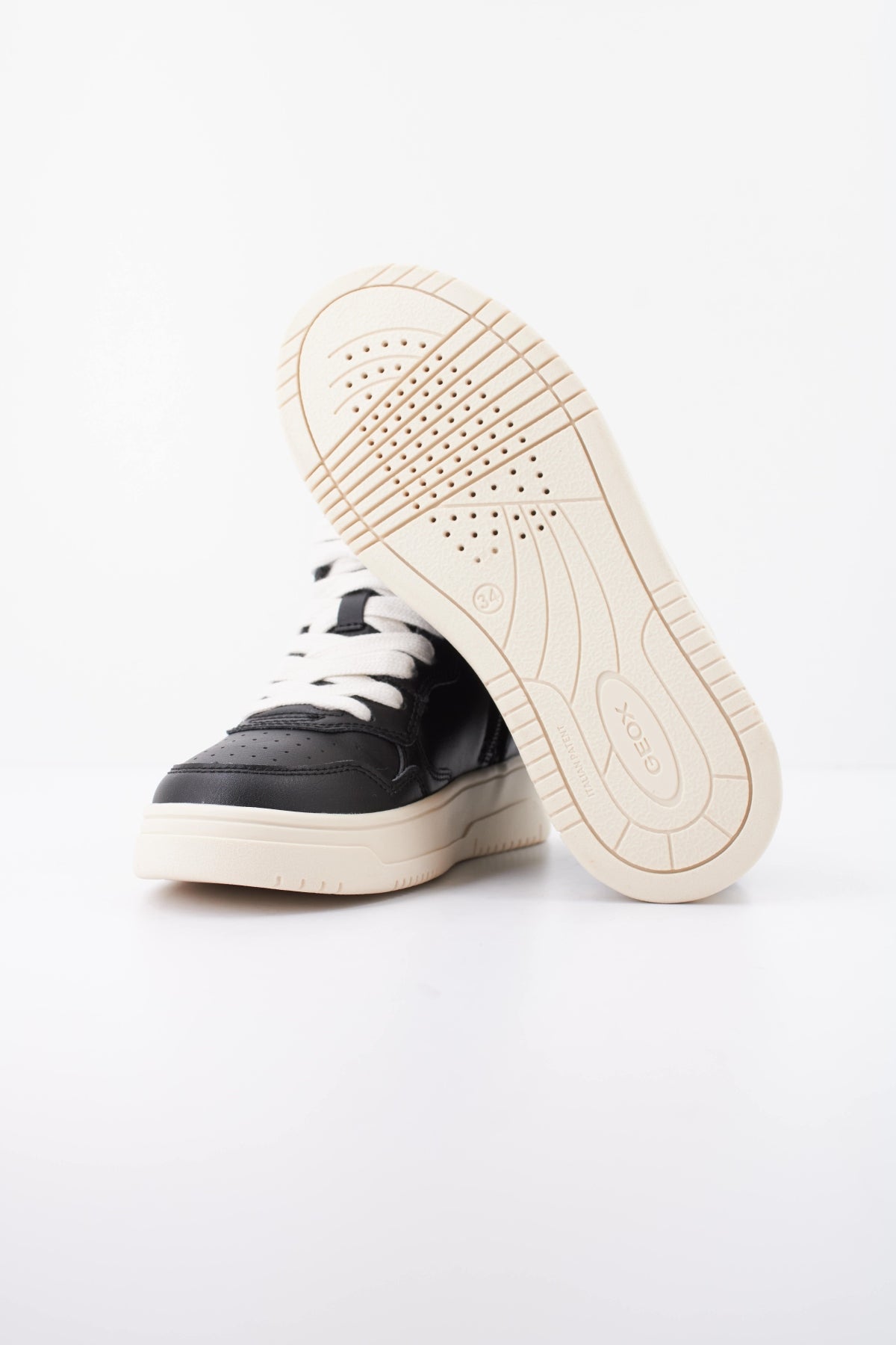 GEOX  J LESTRELLA GIRL en color NEGRO  (5)