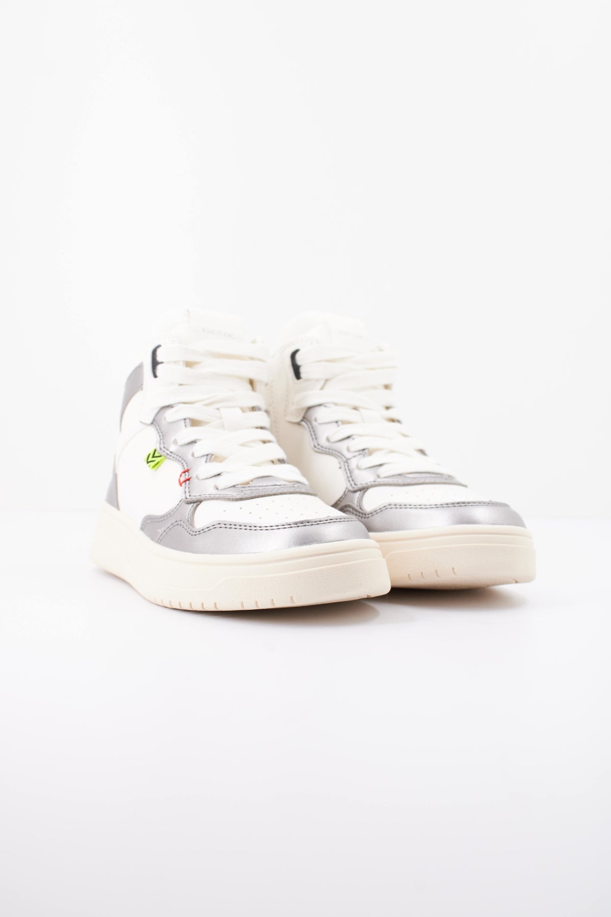 GEOX JNLA AJ en color BLANCO  (2)