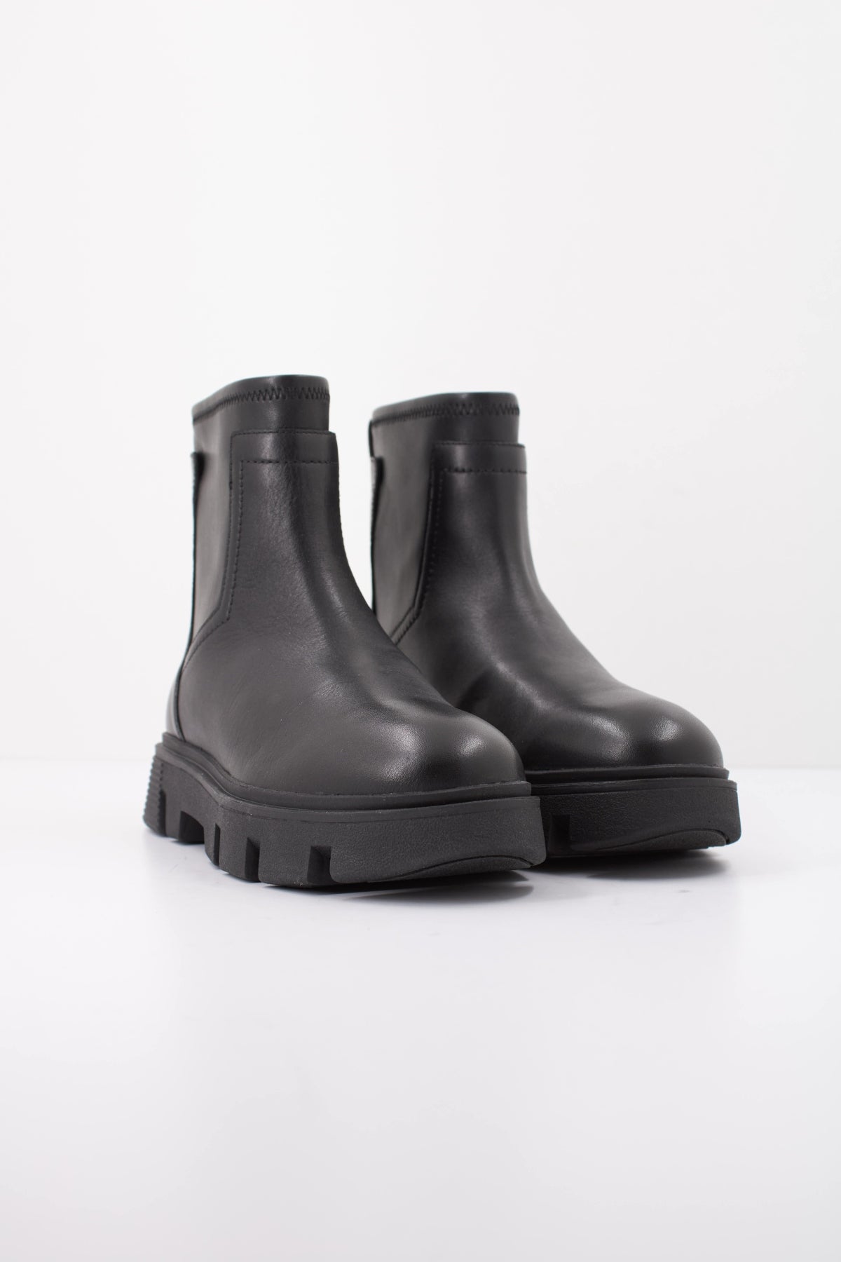 GEOX DUAC KB en color NEGRO  (2)