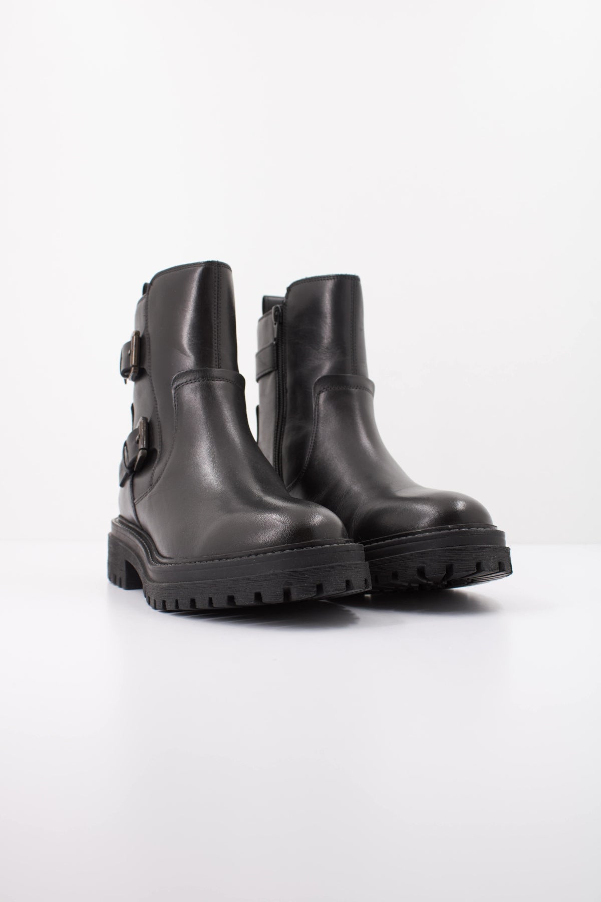 GEOX DHRC  en color NEGRO  (2)