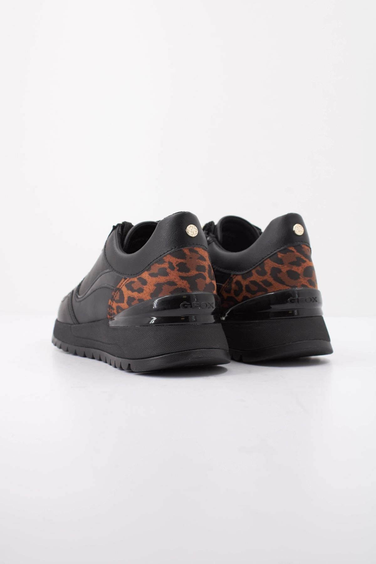 GEOX DA  en color NEGRO  (4)