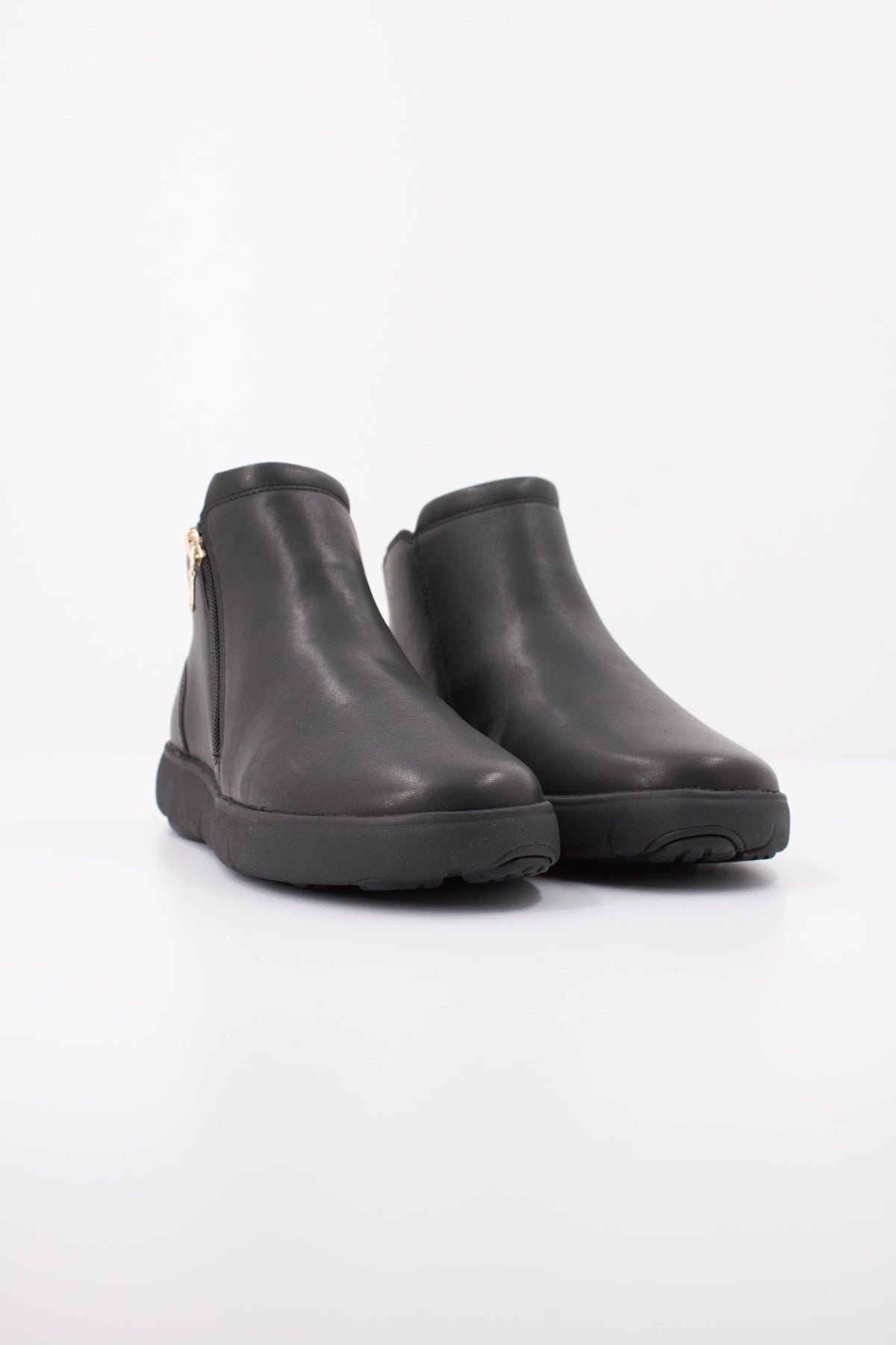GEOX D NEBULA . C en color NEGRO  (2)