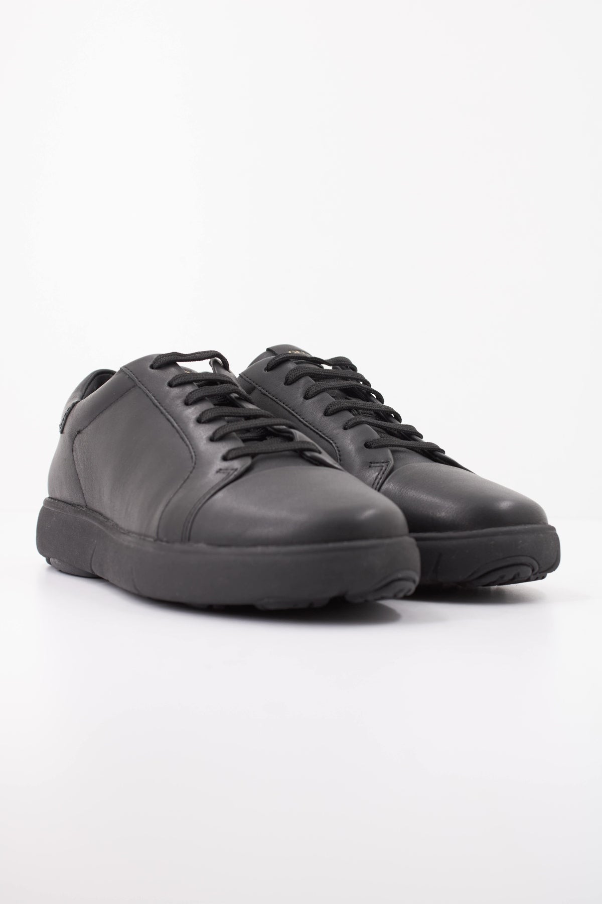 GEOX D NEBULA   C en color NEGRO  (2)