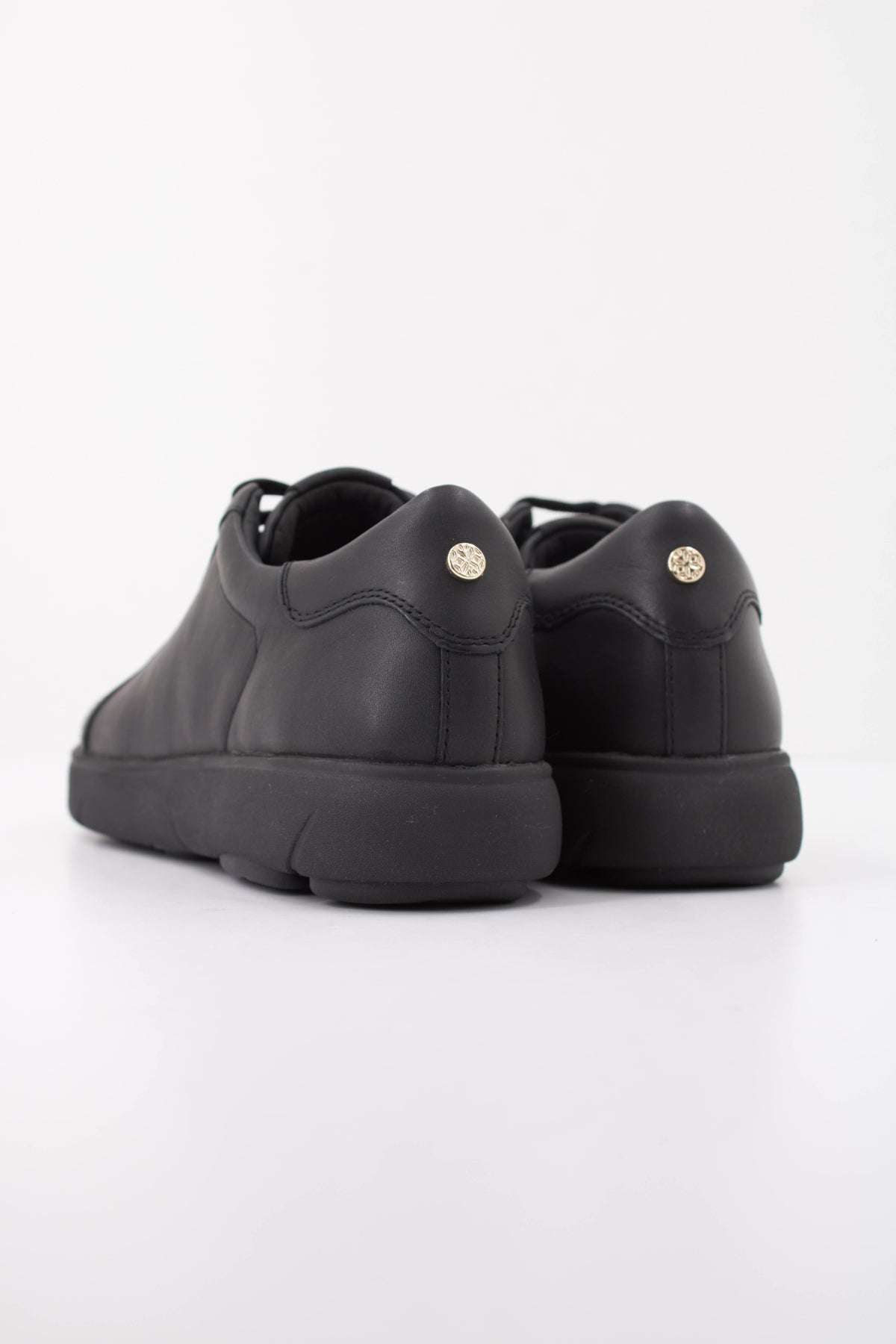 GEOX D NEBULA   C en color NEGRO  (4)