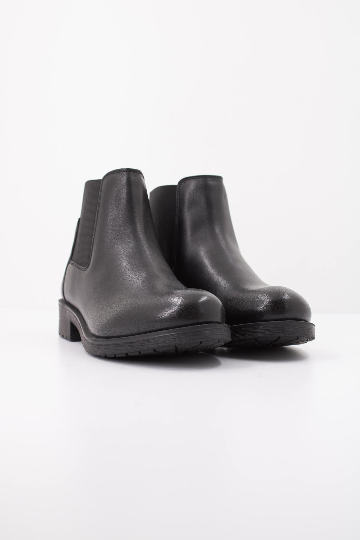 GEOX DRB TU en color NEGRO  (2)