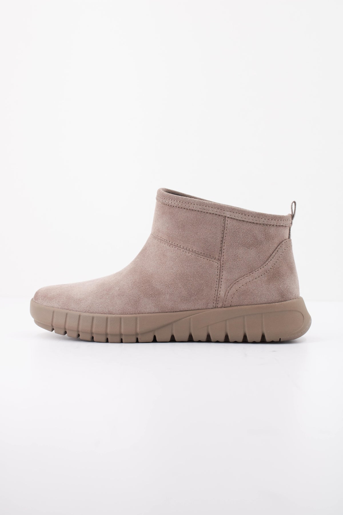 GEOX DAA  en color BEIS  (1)