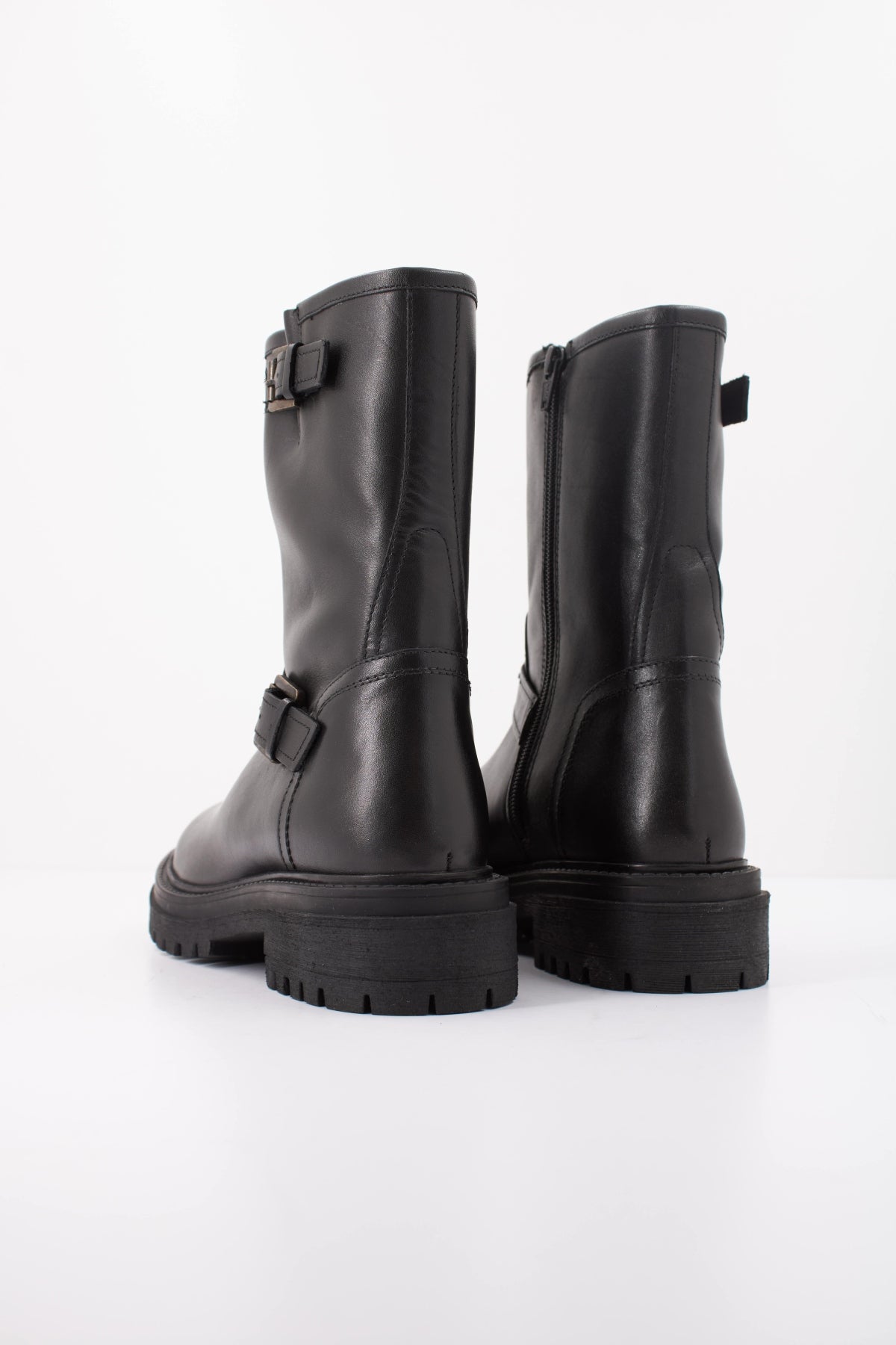 GEOX DHRK  en color NEGRO  (4)