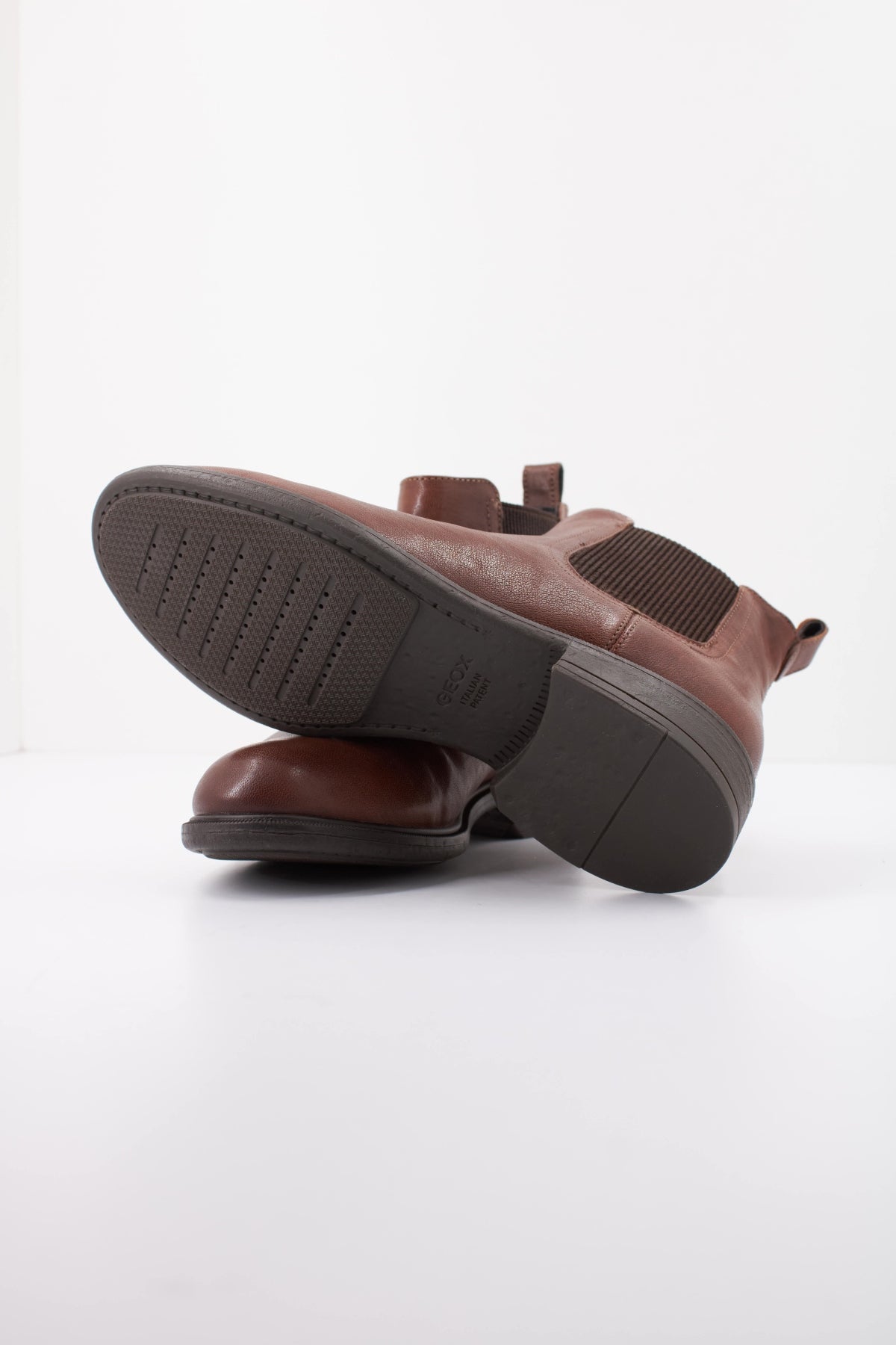 GEOX DLQA  en color MARRON  (5)
