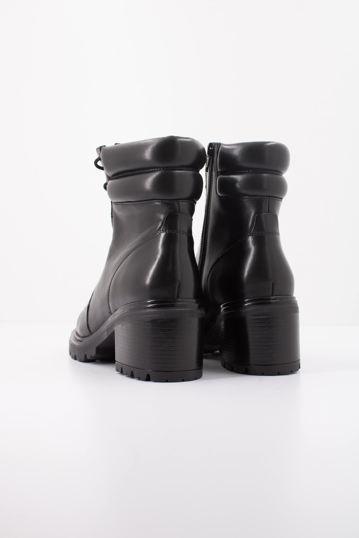 GEOX DQCC TU en color NEGRO  (4)