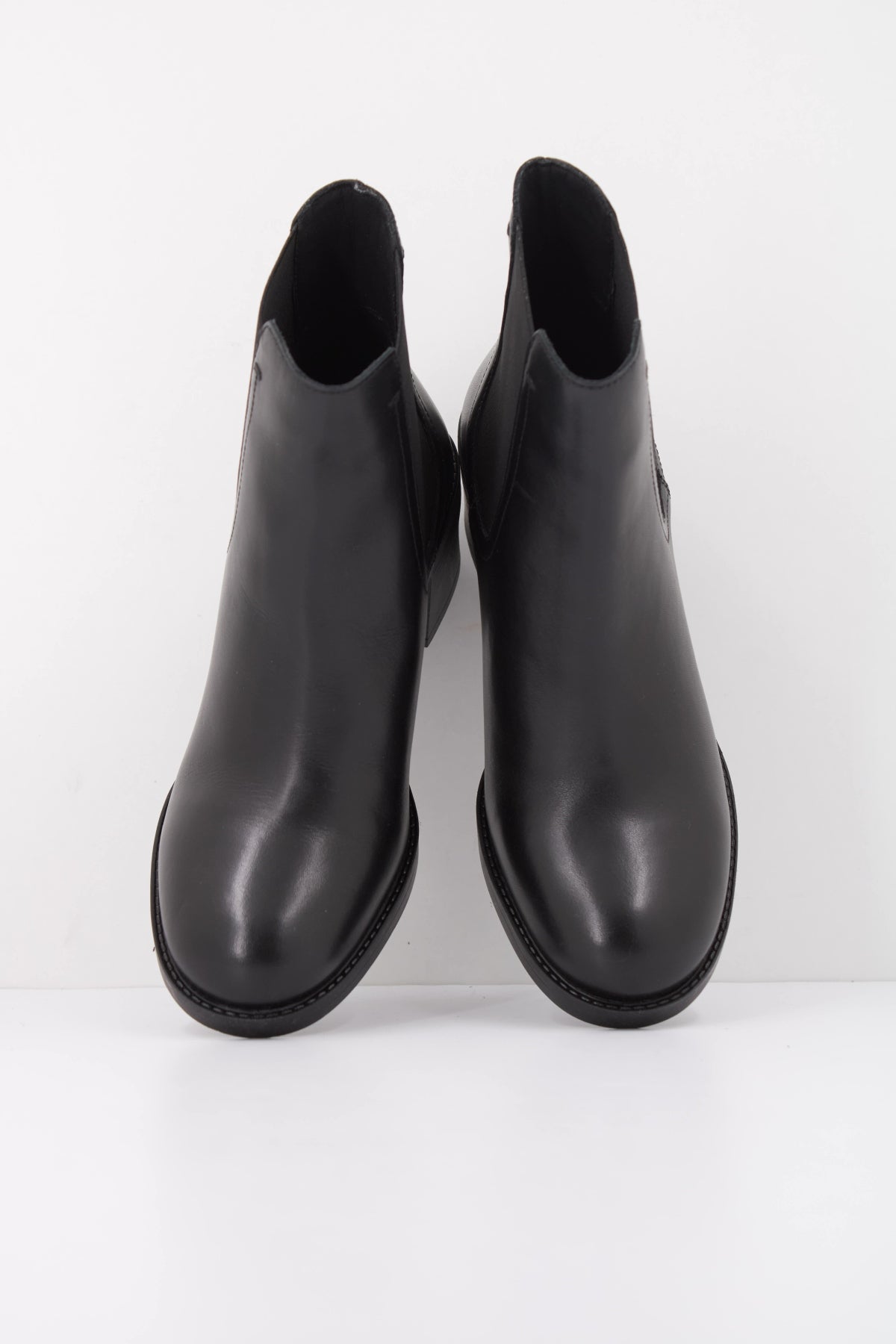 GEOX DXXF  en color NEGRO  (3)