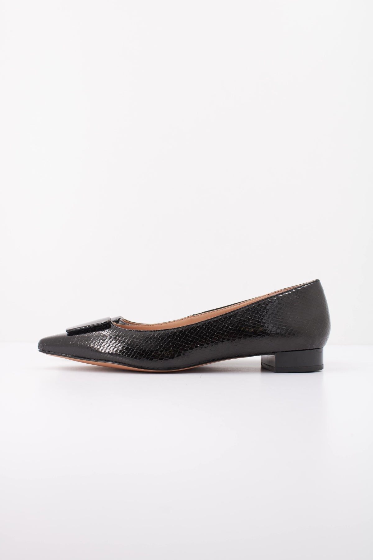 GEOX DYUA KYHH en color NEGRO  (1)