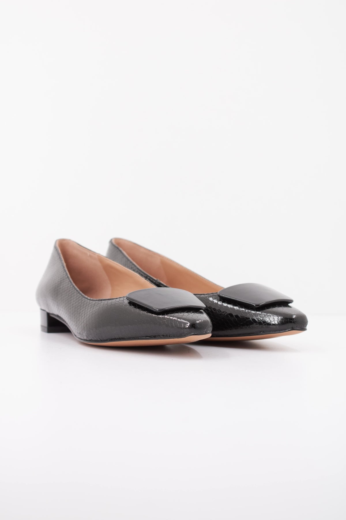 GEOX DYUA KYHH en color NEGRO  (2)