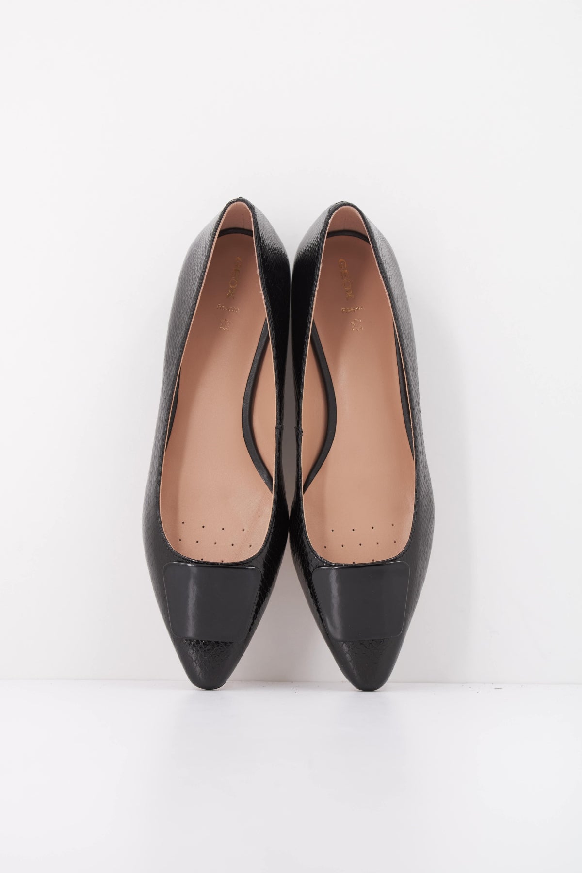 GEOX DYUA KYHH en color NEGRO  (3)