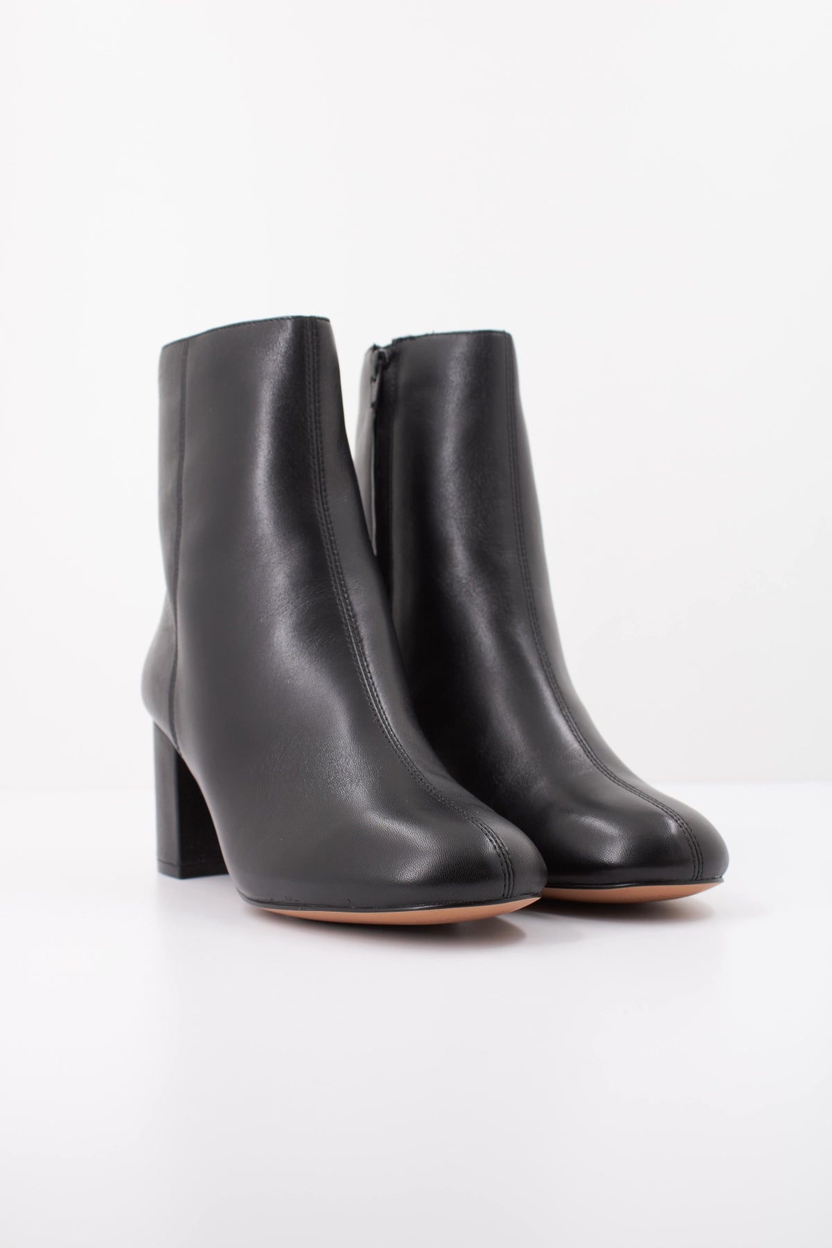 GEOX DYYE TU en color NEGRO  (2)