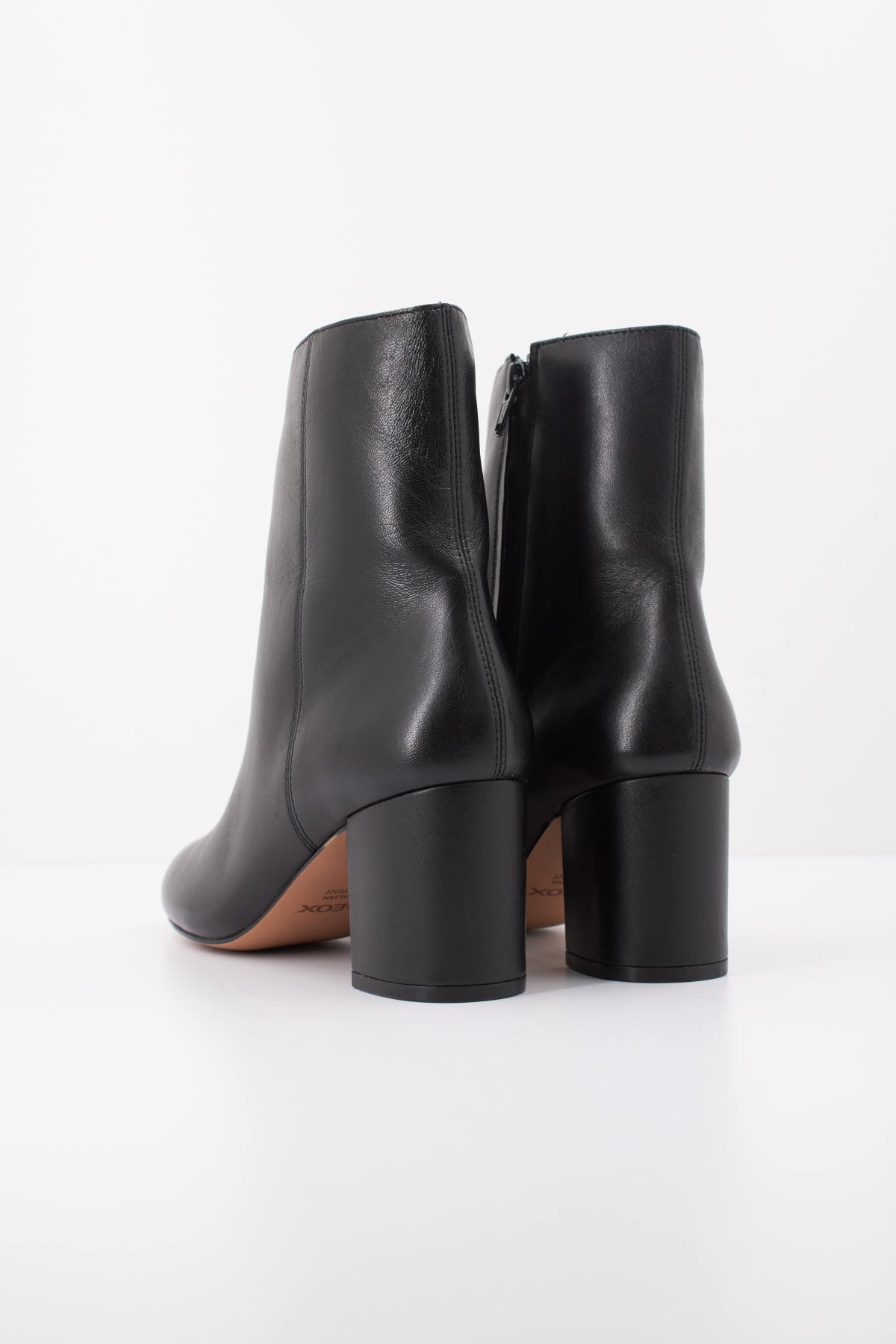 GEOX DYYE TU en color NEGRO  (4)
