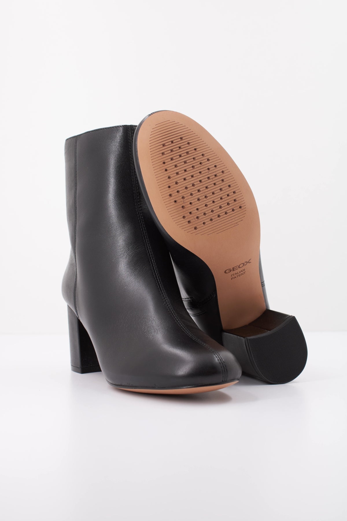 GEOX DYYE TU en color NEGRO  (5)
