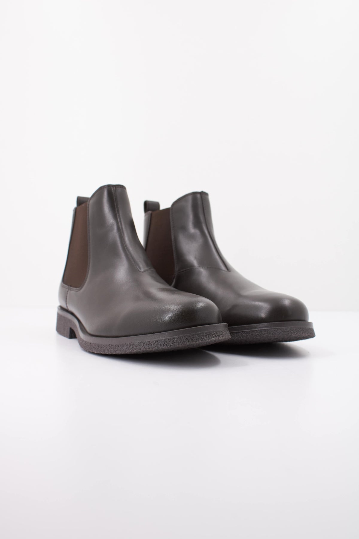 GEOX UA  en color MARRON  (2)