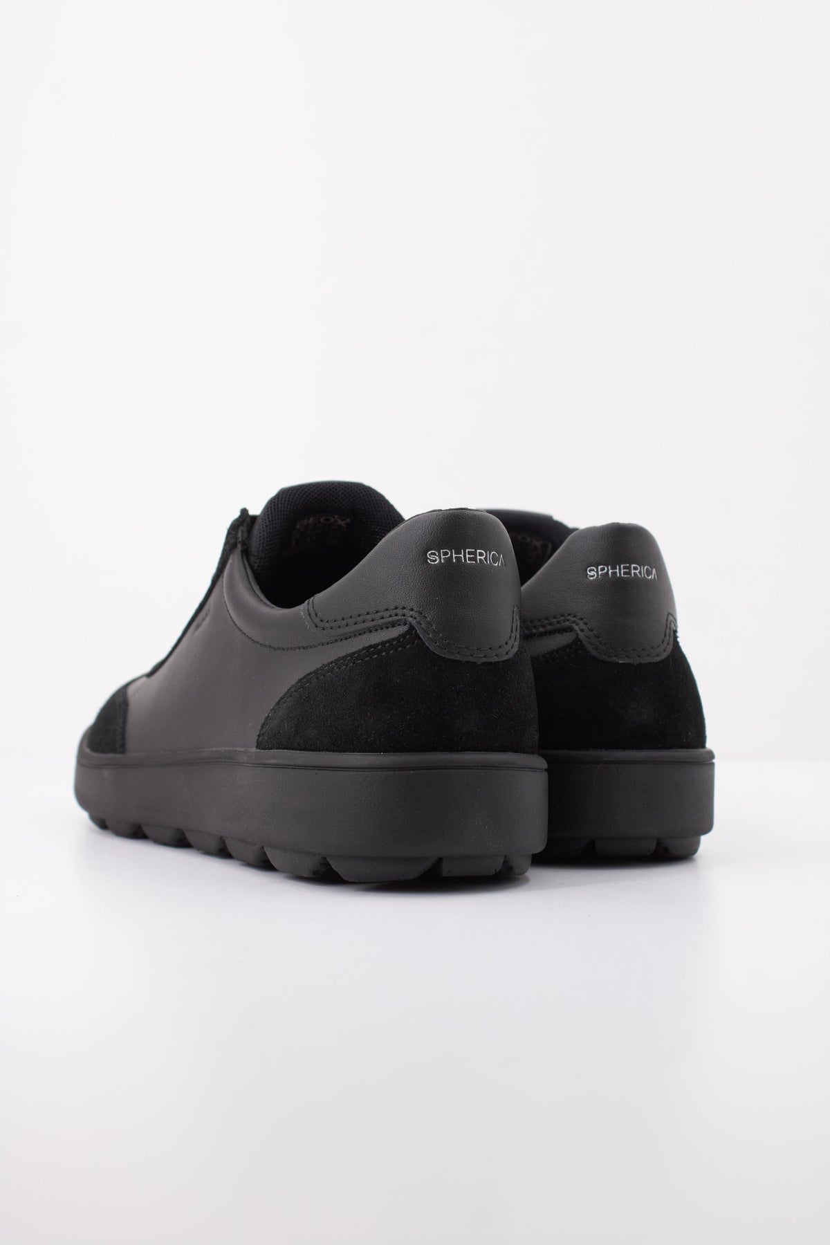 GEOX U SPHERICA ECUB  en color NEGRO  (4)