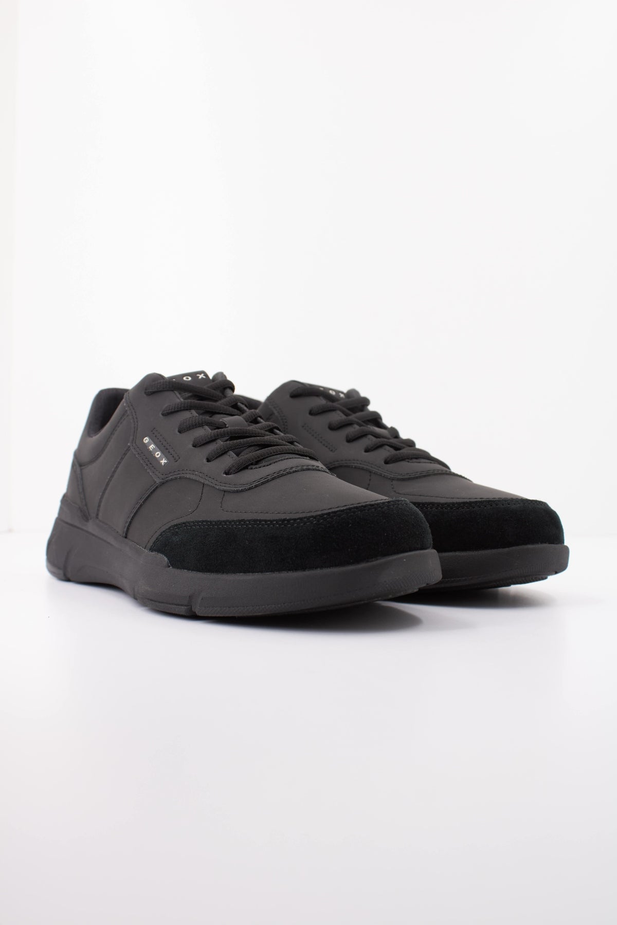 GEOX UNA EK  en color NEGRO  (2)