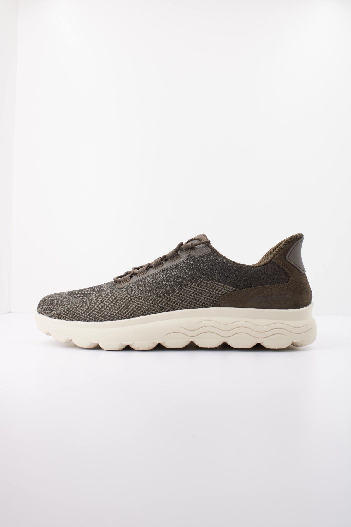 GEOX UPDA ZG U SPHERICA PLUS en color VERDE  (1)