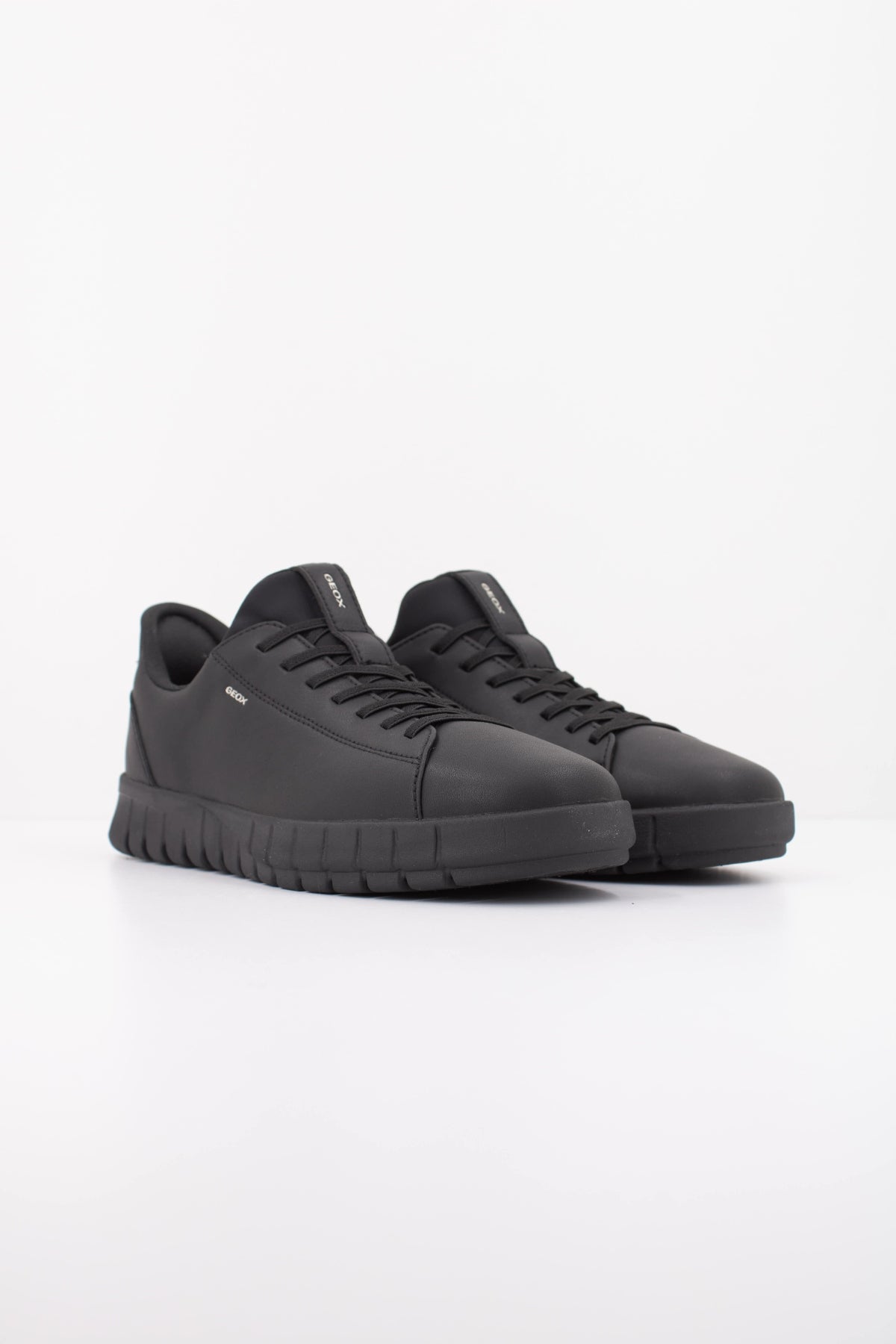 GEOX UMAA B en color NEGRO  (2)