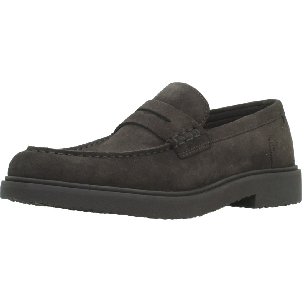 GEOX UHA   en color MARRON  (1)