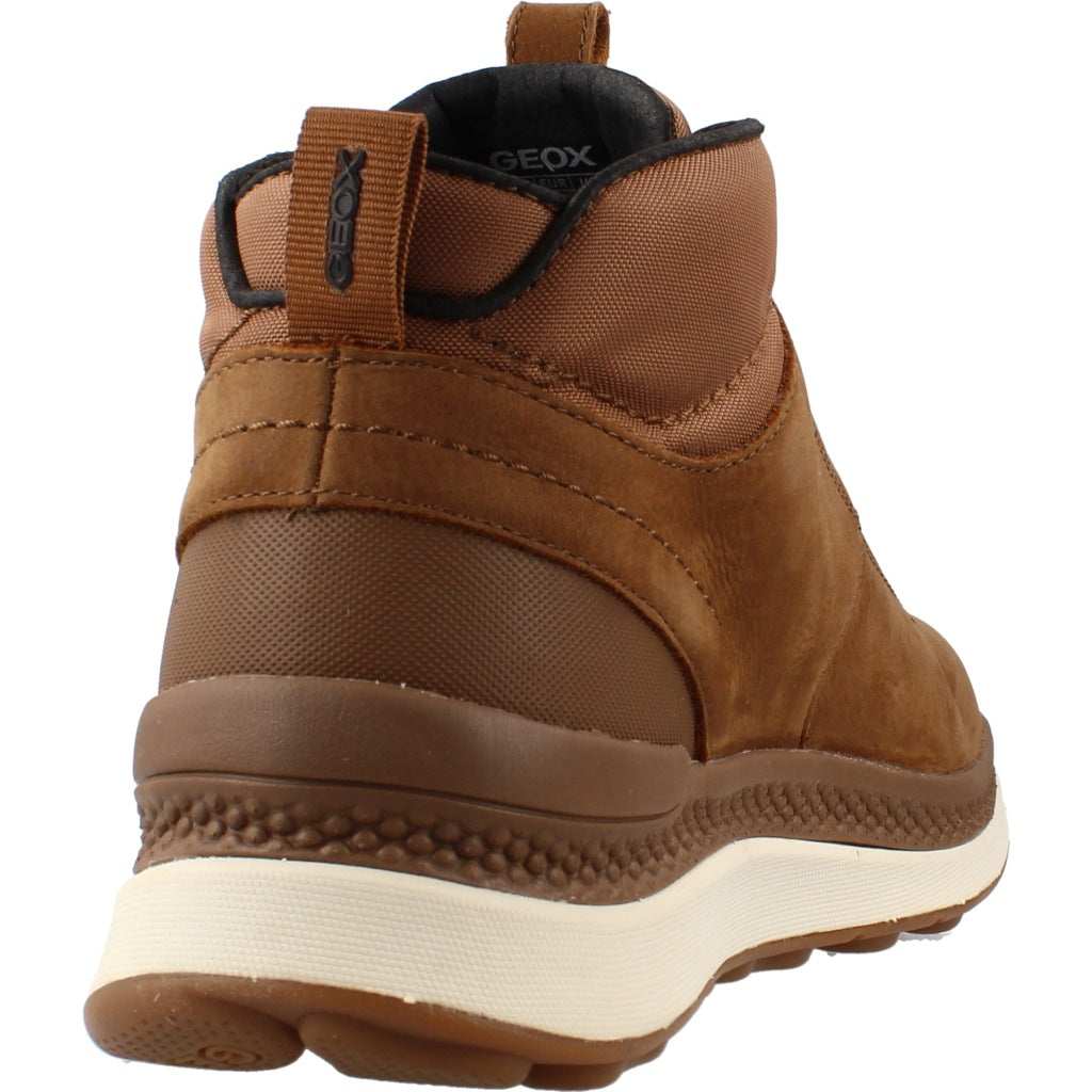 GEOX UHMC  U SPHERICA ACTIF en color MARRON CLARO  (3)