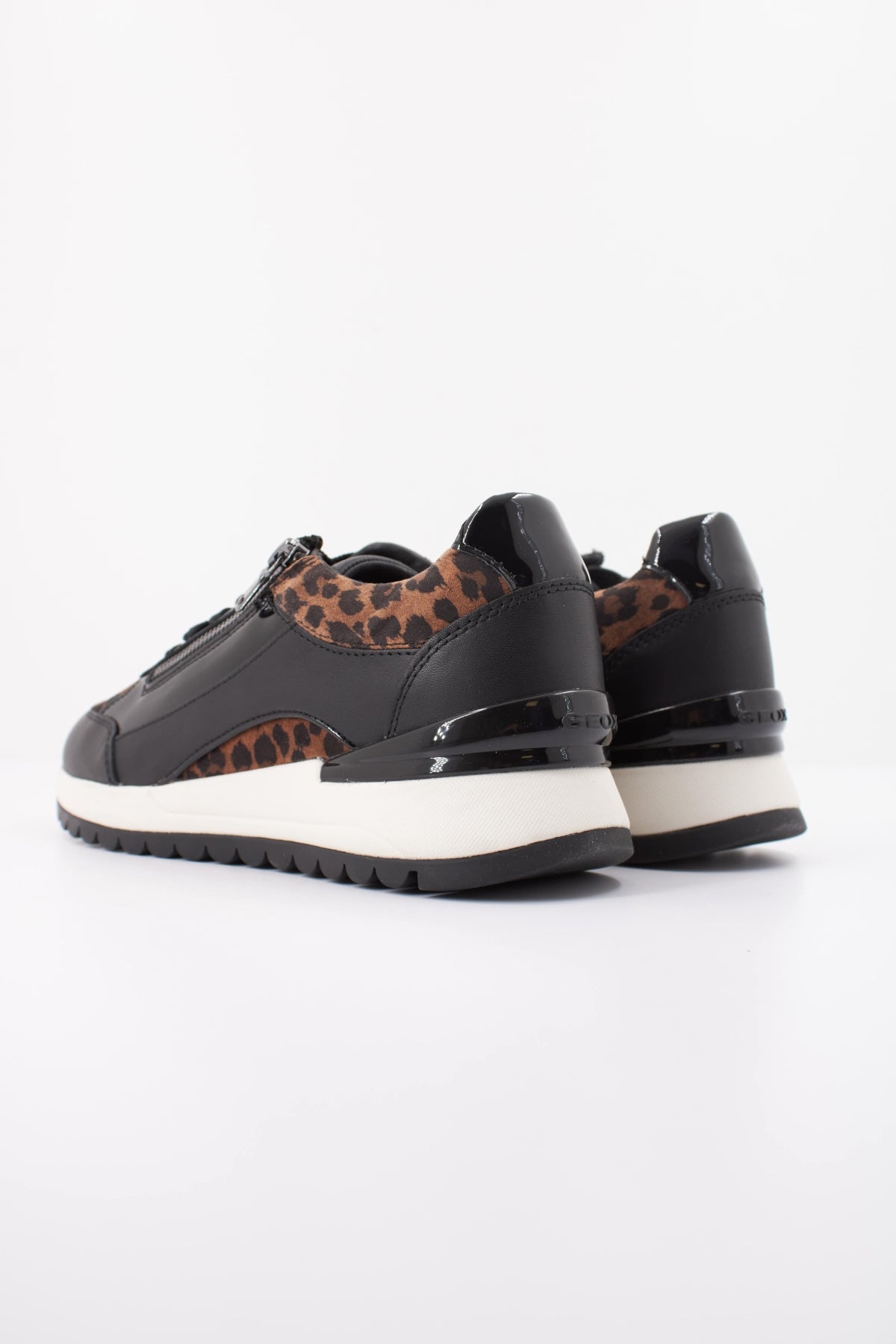 GEOX DA  en color NEGRO  (4)