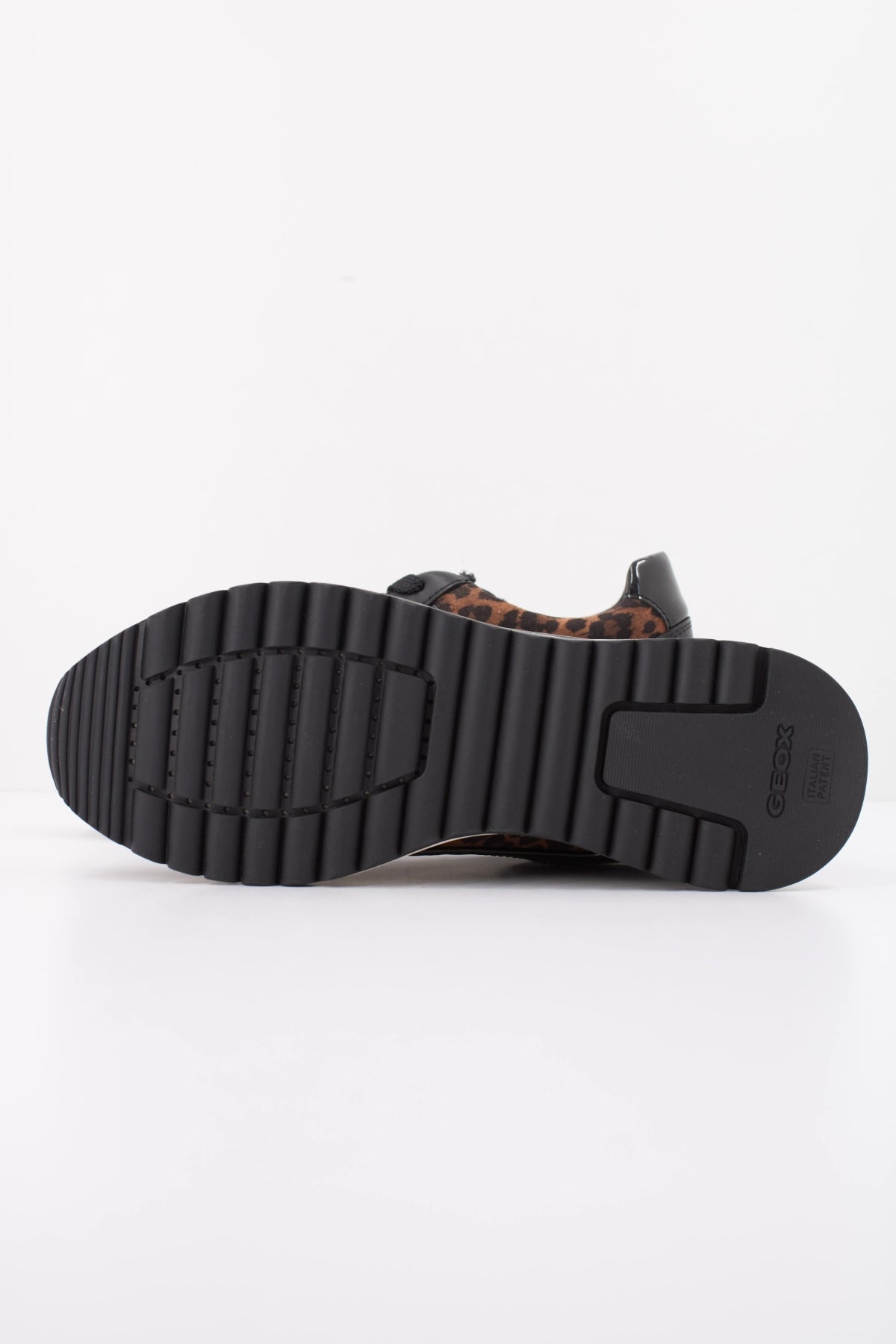 GEOX DA  en color NEGRO  (5)