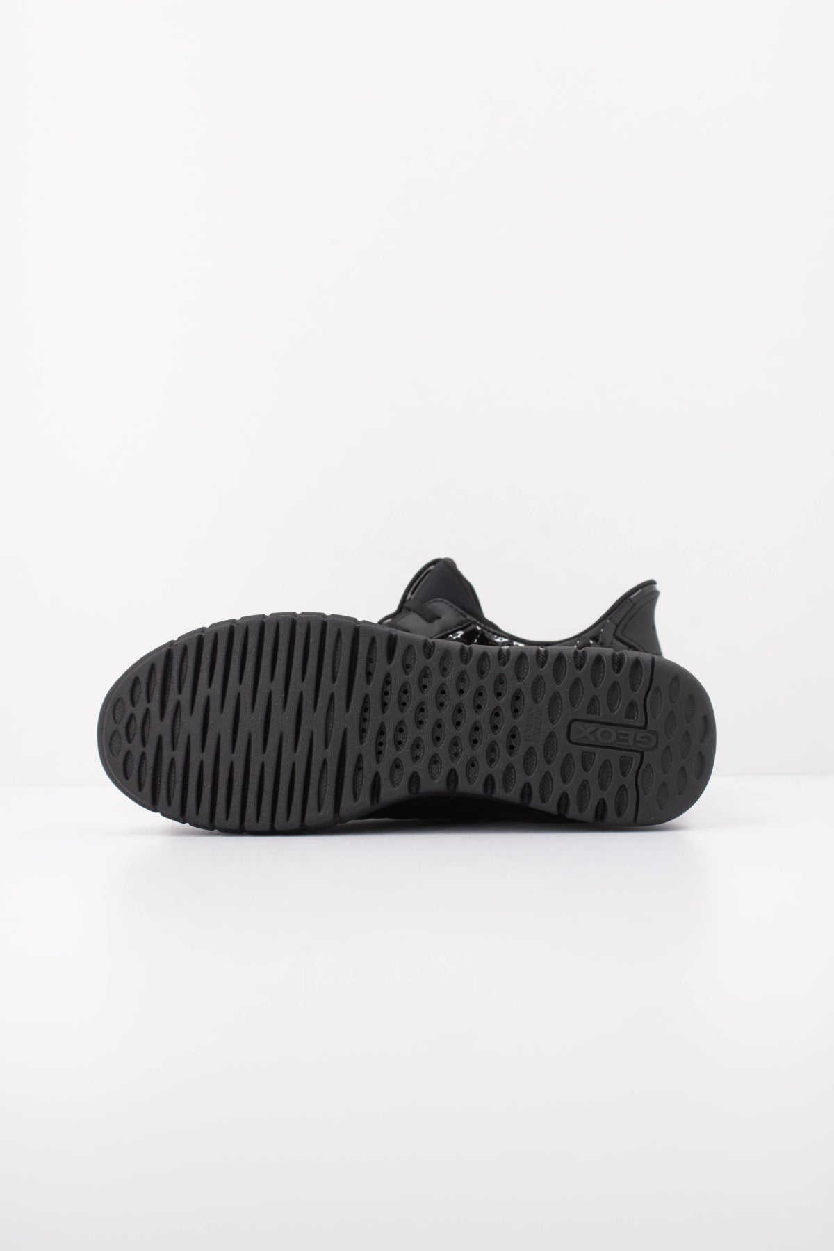 GEOX DSB  en color NEGRO  (5)