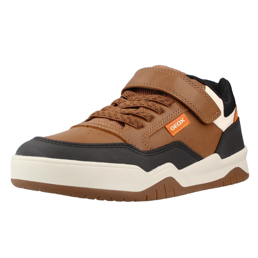 GEOX JRE MEMS J PERTH en color MARRON  (1)