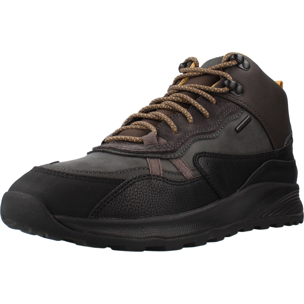 GEOX UEZA MEBU en color MARRON  (1)