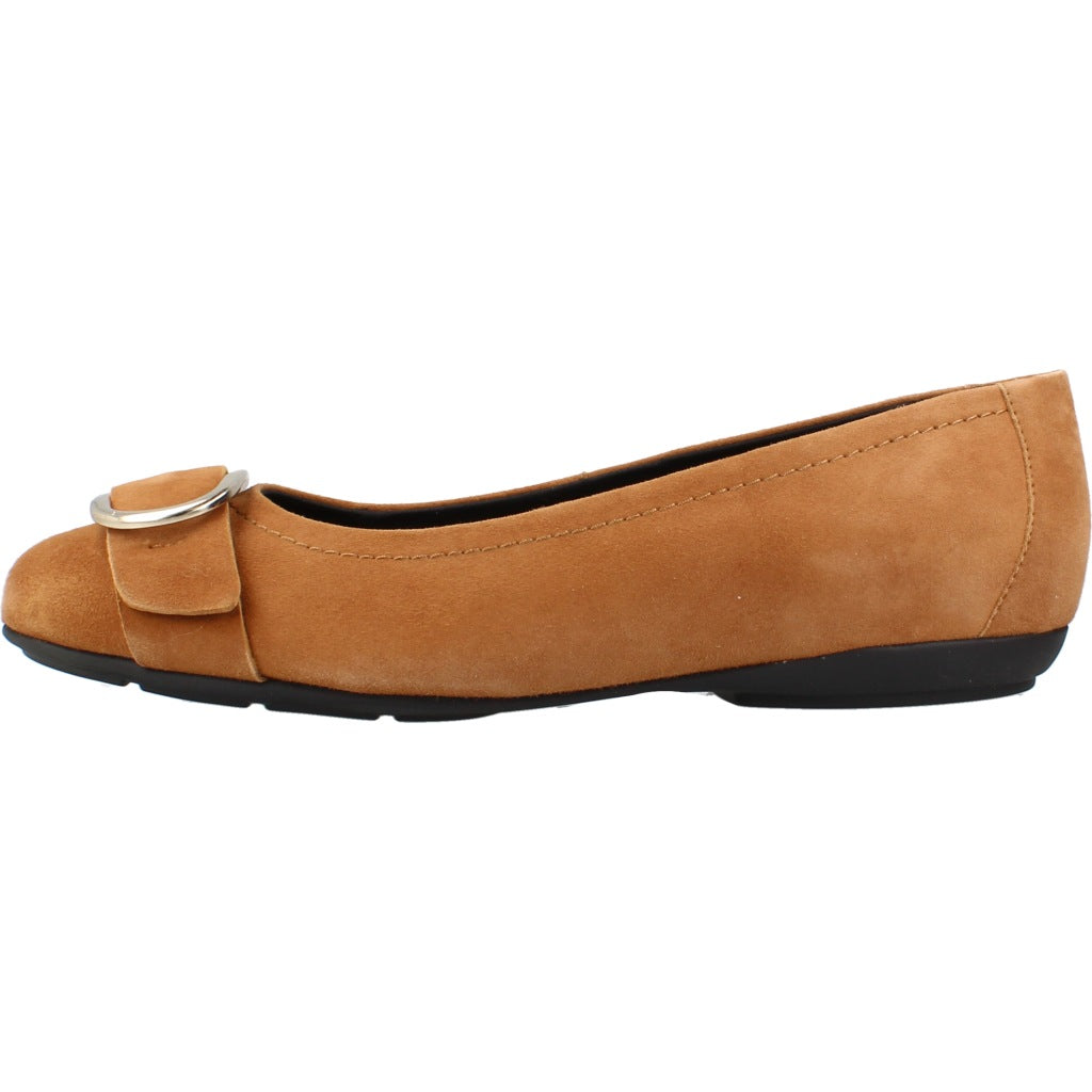 GEOX D ANNYTAH en color MARRON CLARO  (2)