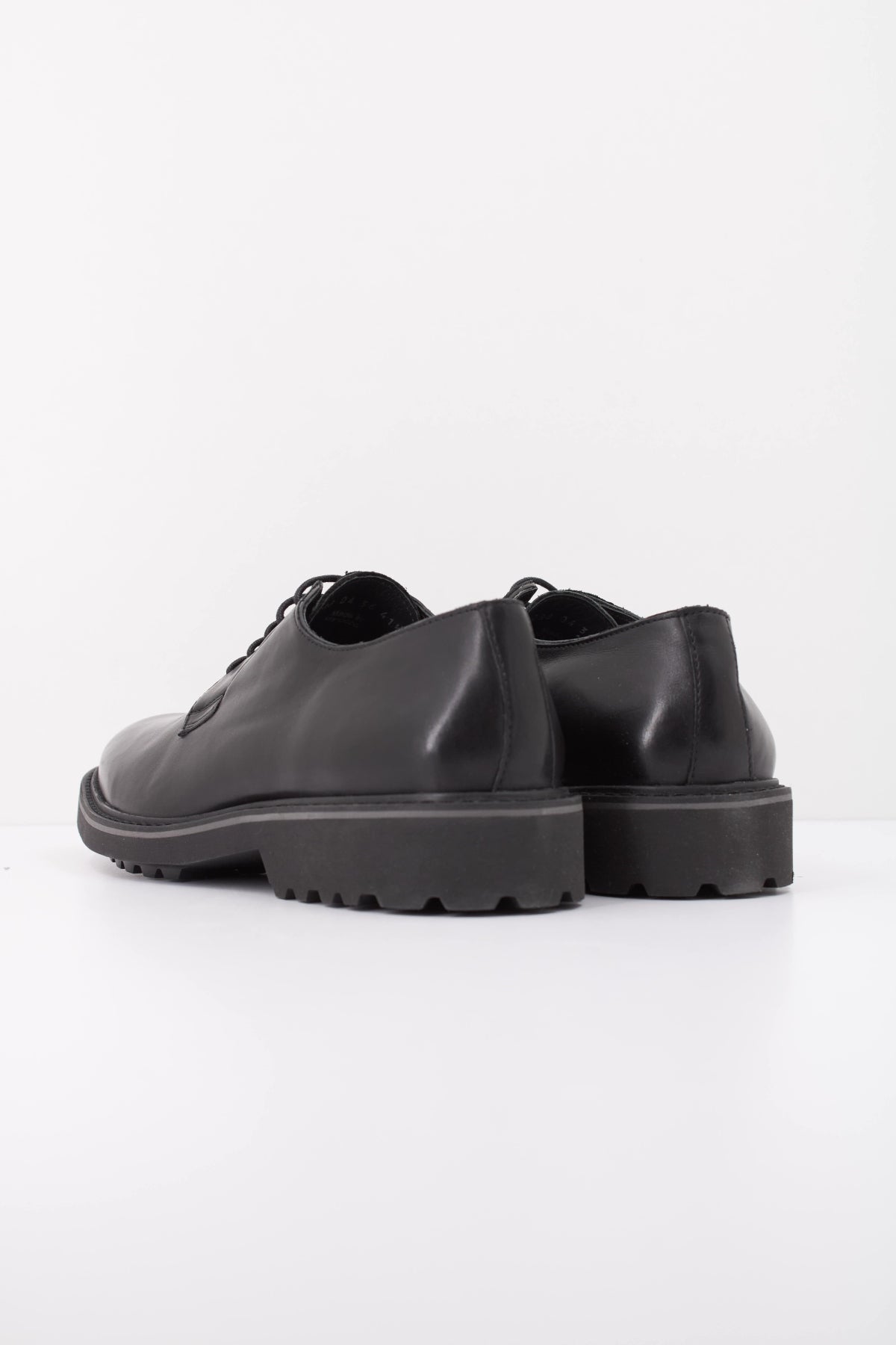 GEOX UDRB   en color NEGRO  (4)