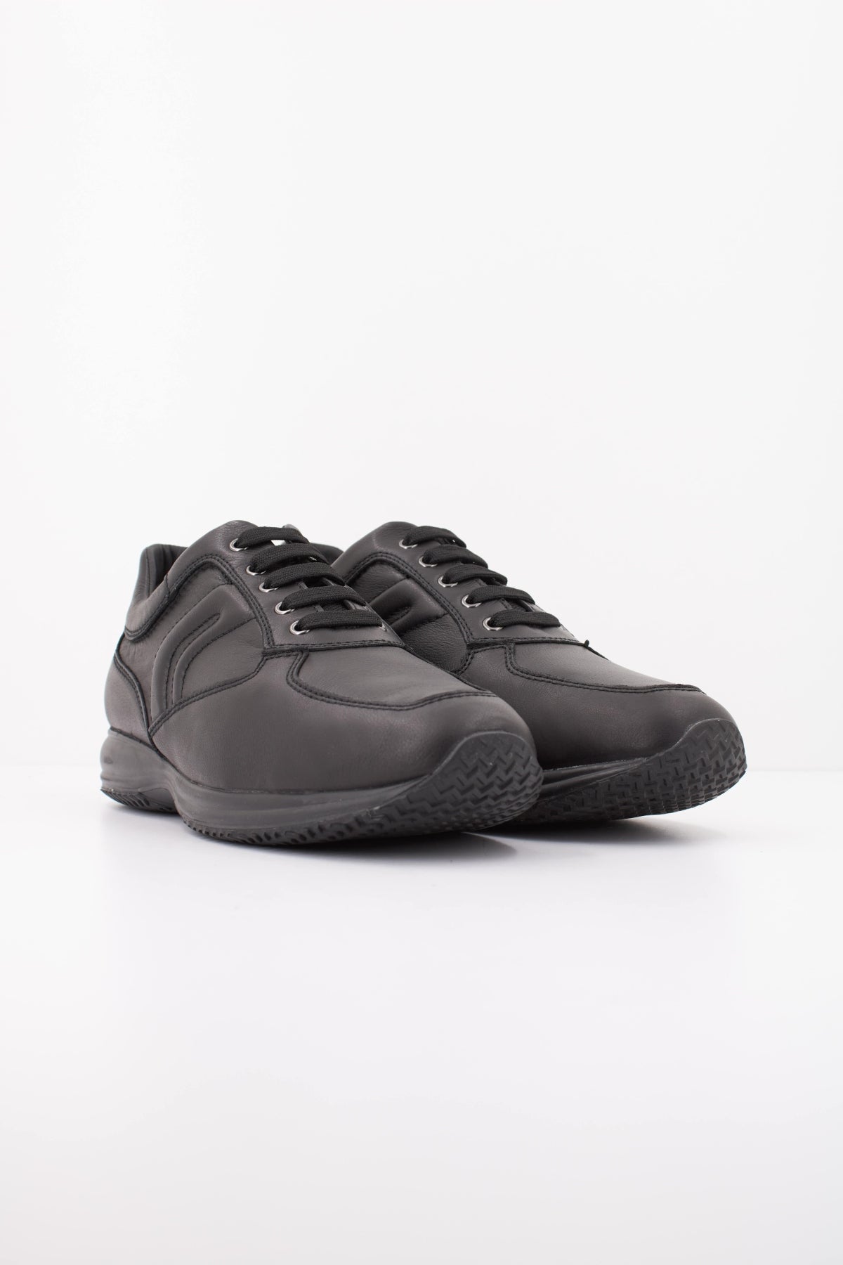 GEOX UH  en color NEGRO  (2)