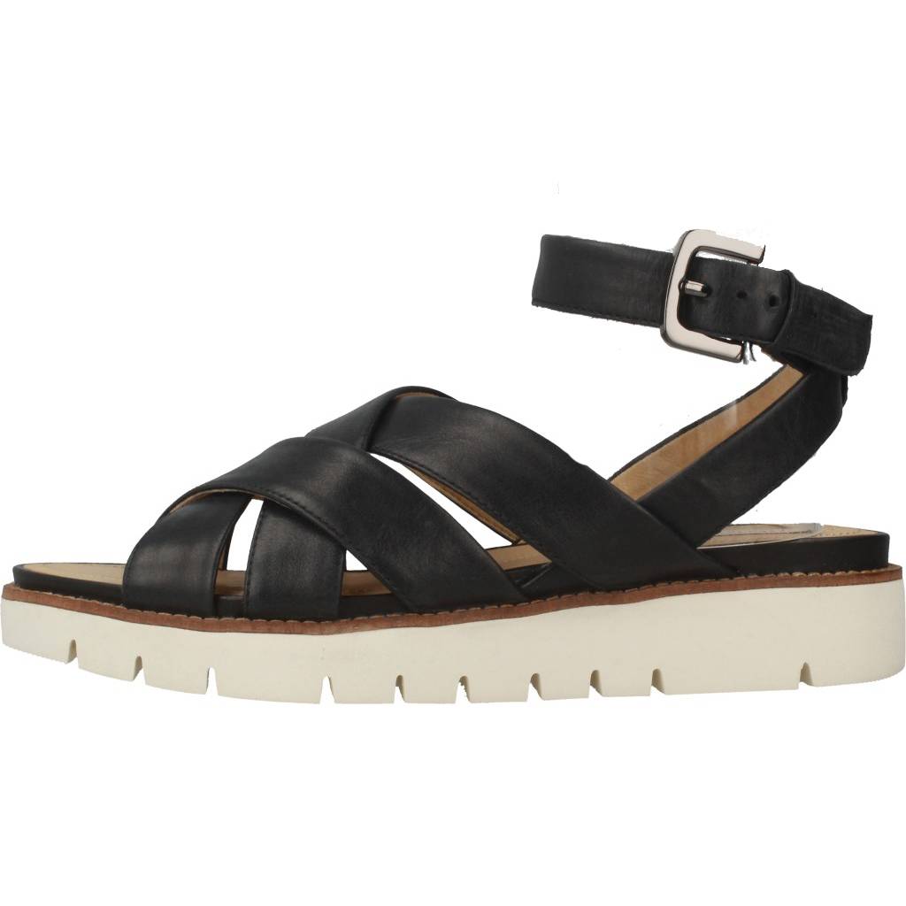 GEOX D DARLINE en color NEGRO  (2)