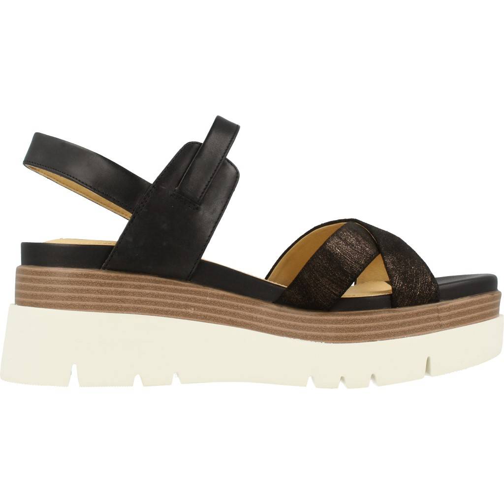 GEOX D RADWA en color NEGRO  (4)