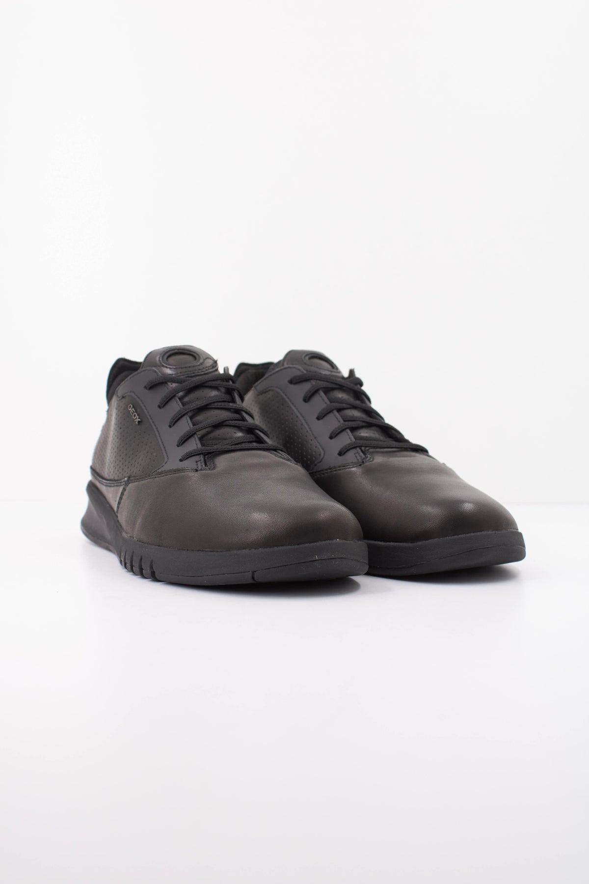 GEOX U AERANTIS en color NEGRO  (2)