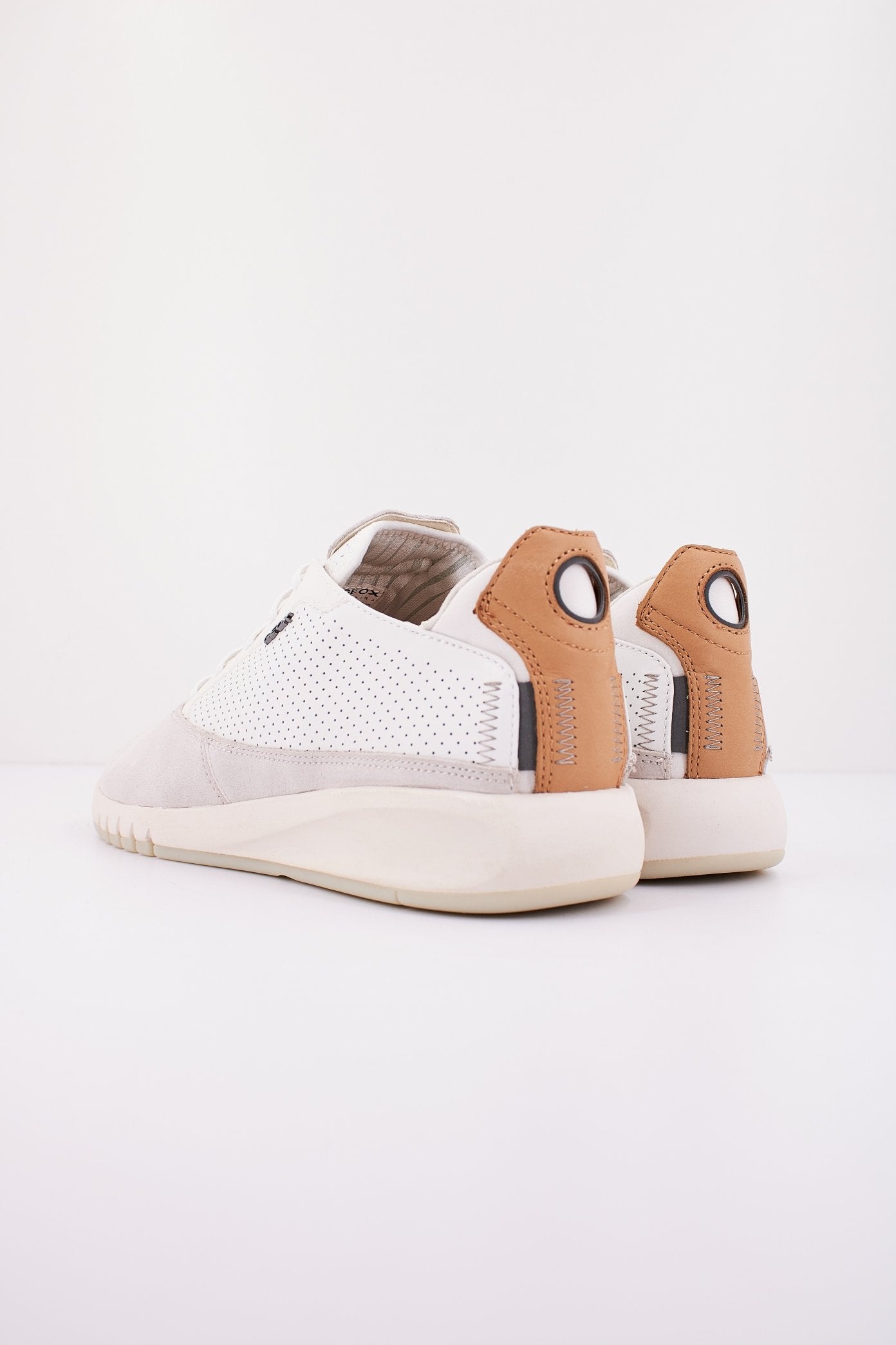 GEOX U AERANTIS en color BLANCO  (3)