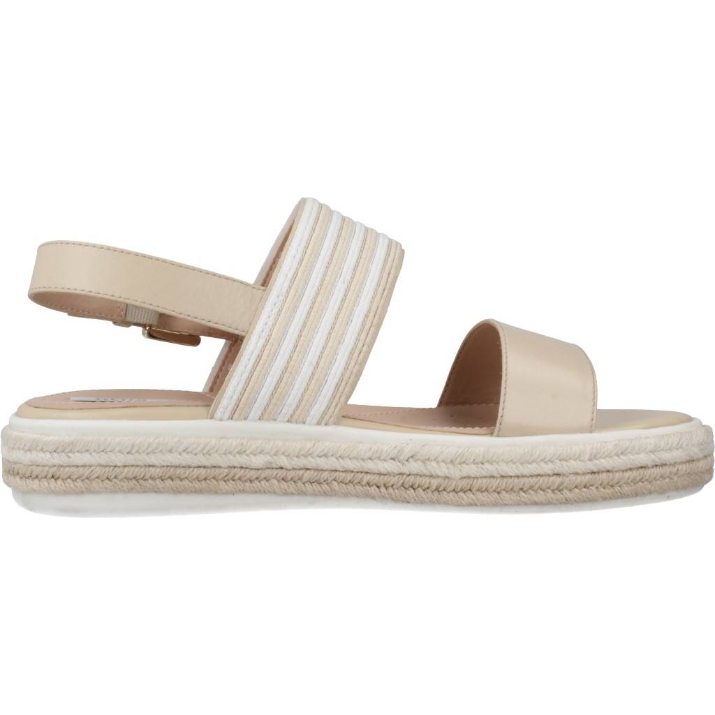 GEOX D SANDAL LEELU' E en color MARRON CLARO  (4)