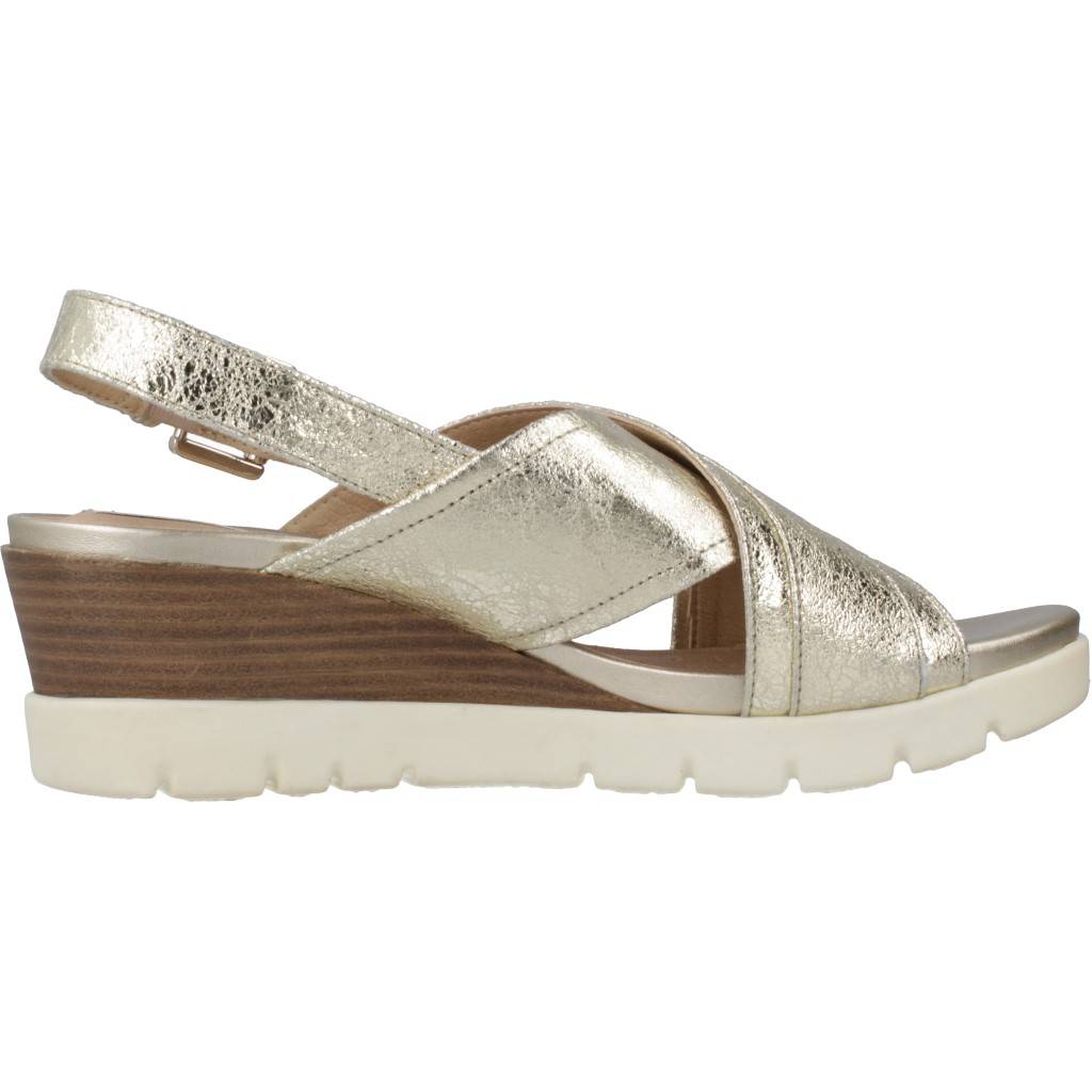 GEOX D MARYKARMEN P. B en color ORO  (5)