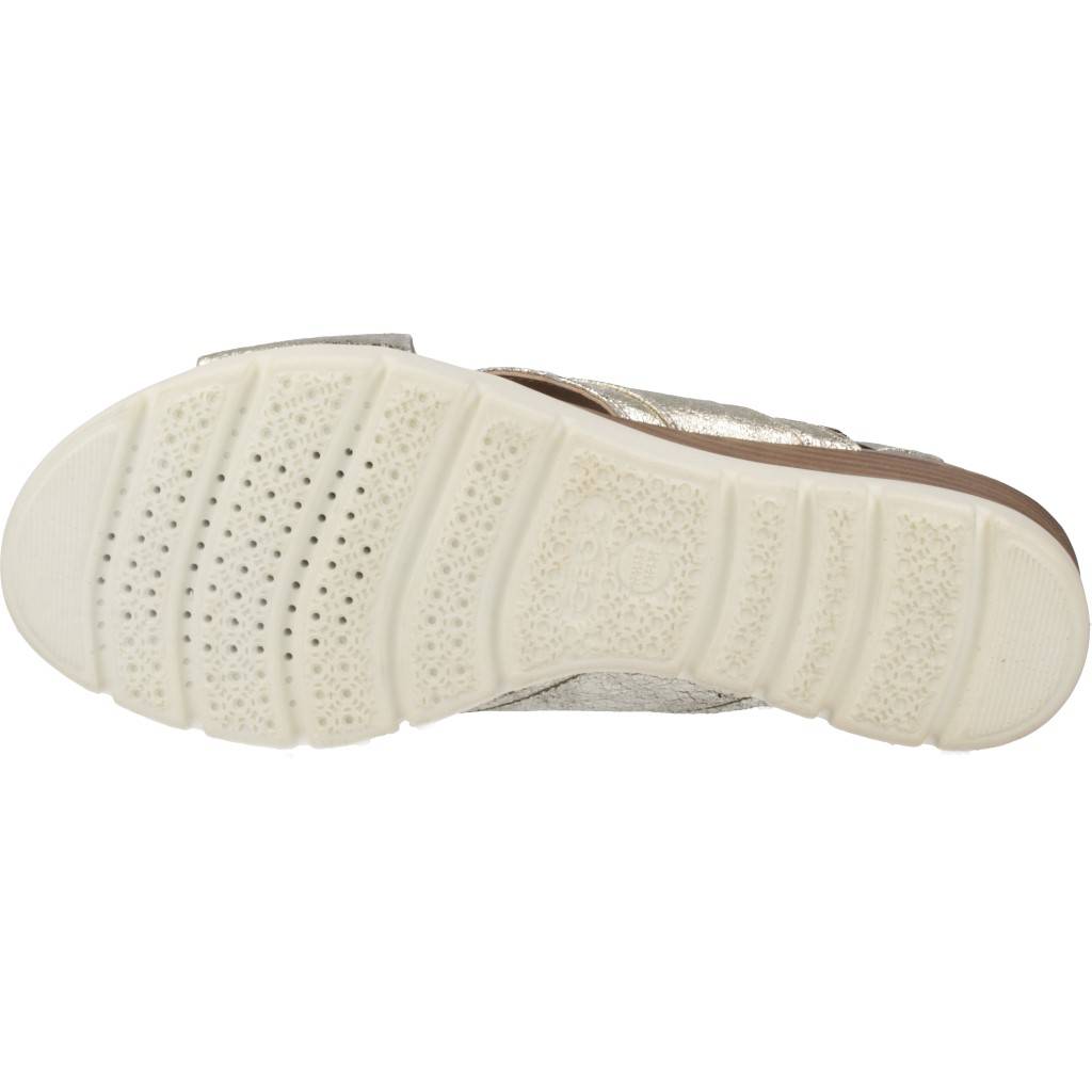 GEOX D MARYKARMEN P. B en color ORO  (7)